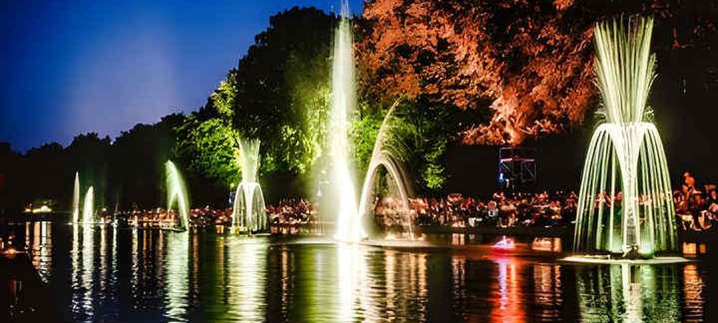 Wasserspiele beim Lichterfest im Schloss Benrath Julian Huke Photography
