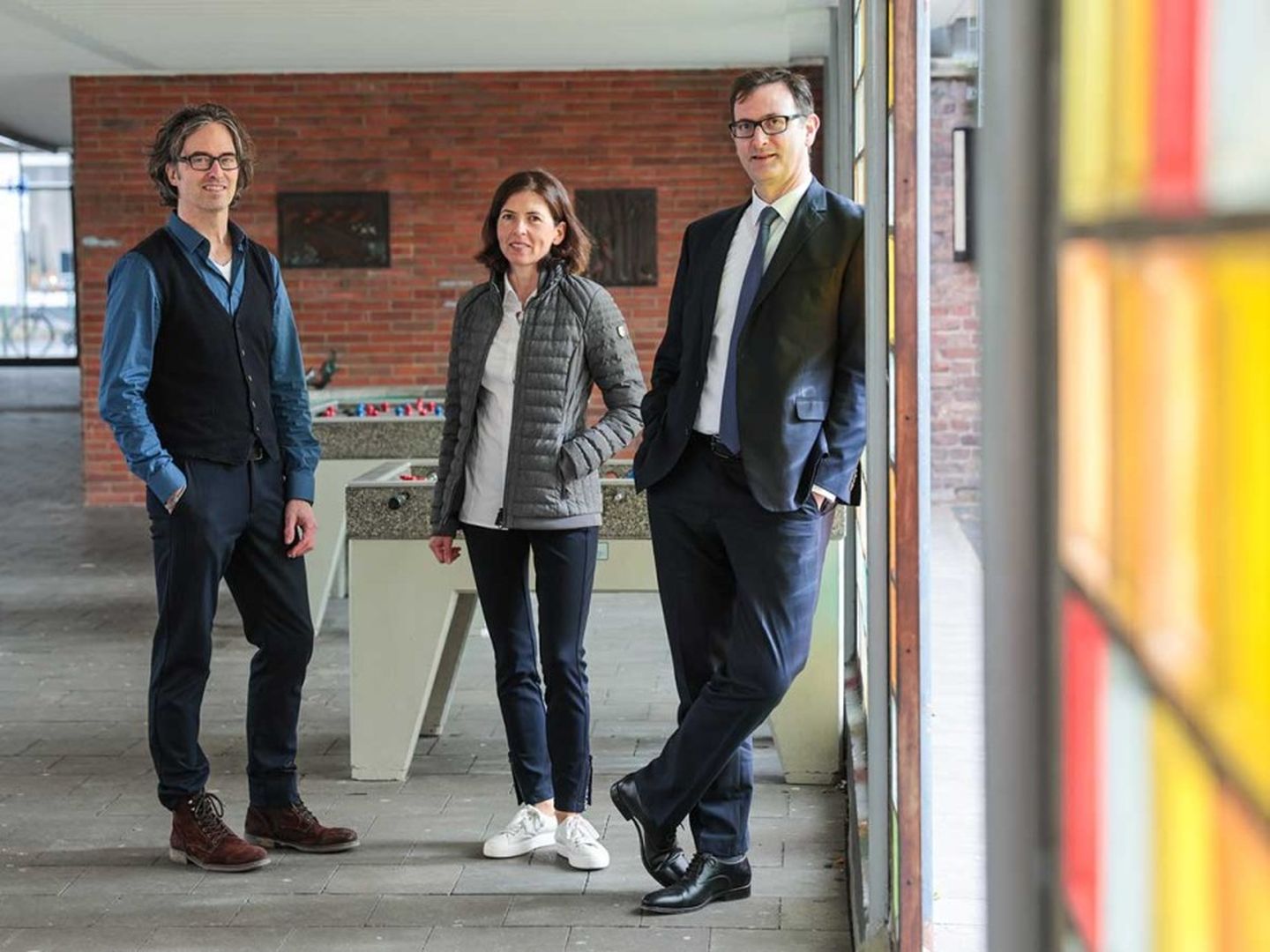 Vorstandsvorsitzender Julien Mounier an einer Partnerschule, der Anne-Frank-Realschule Melanie Zanin