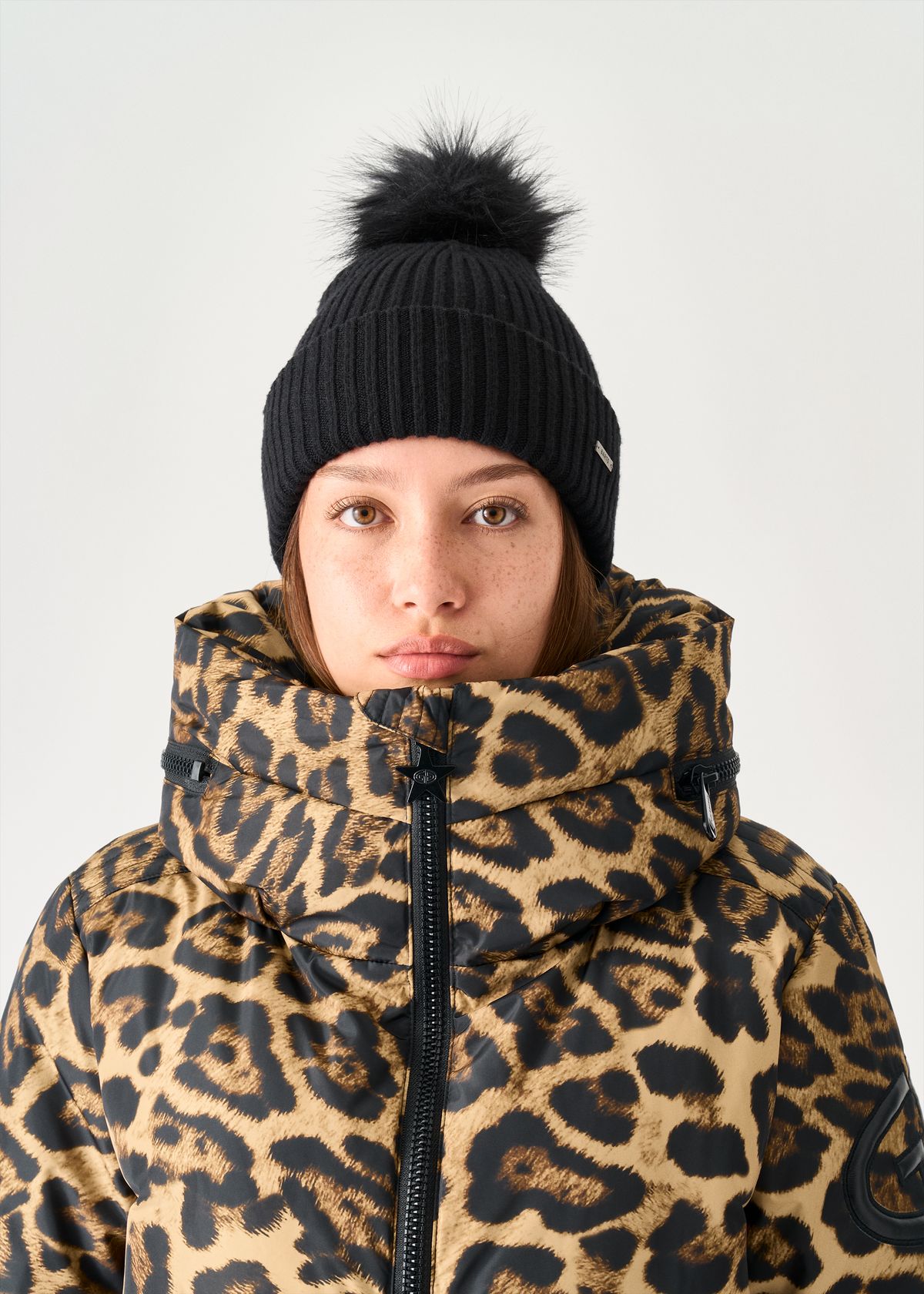 Oversized insulated collar