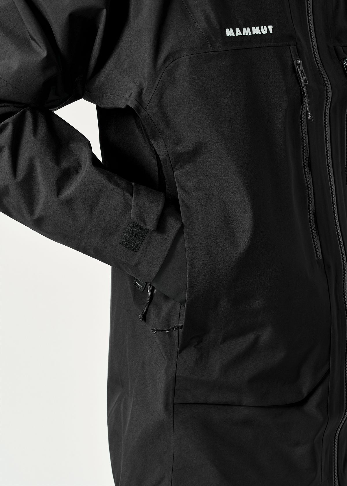 Harness compatible hand pockets