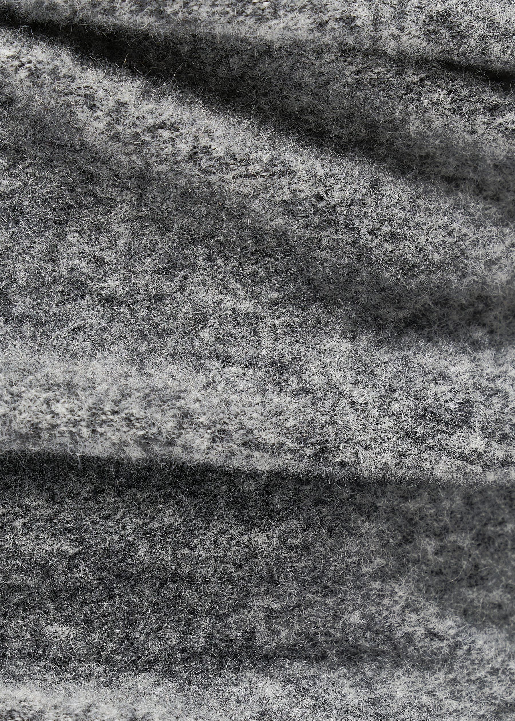 Image - 2 - Merino Fleece Neck Warmer