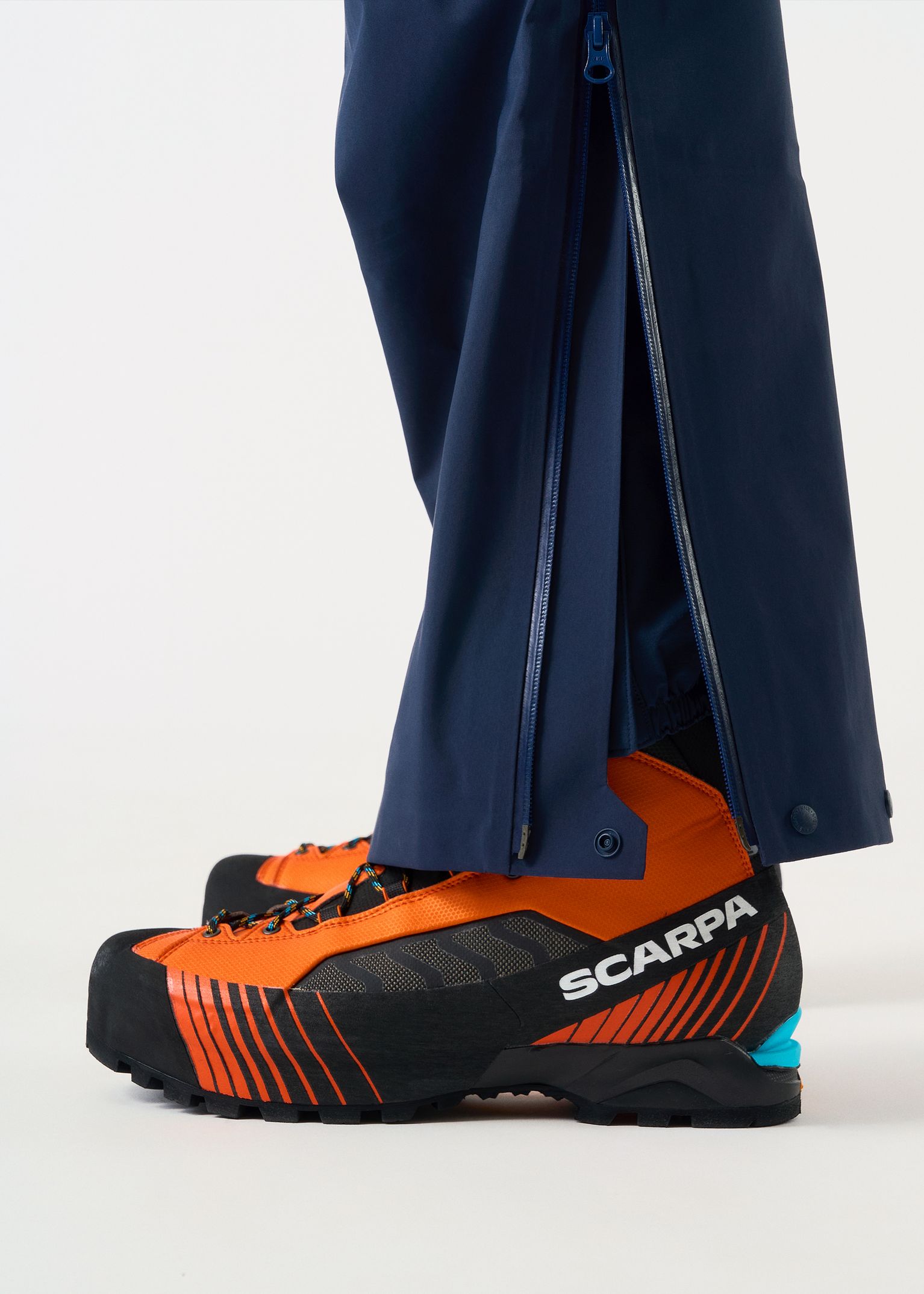 Internal gaiter