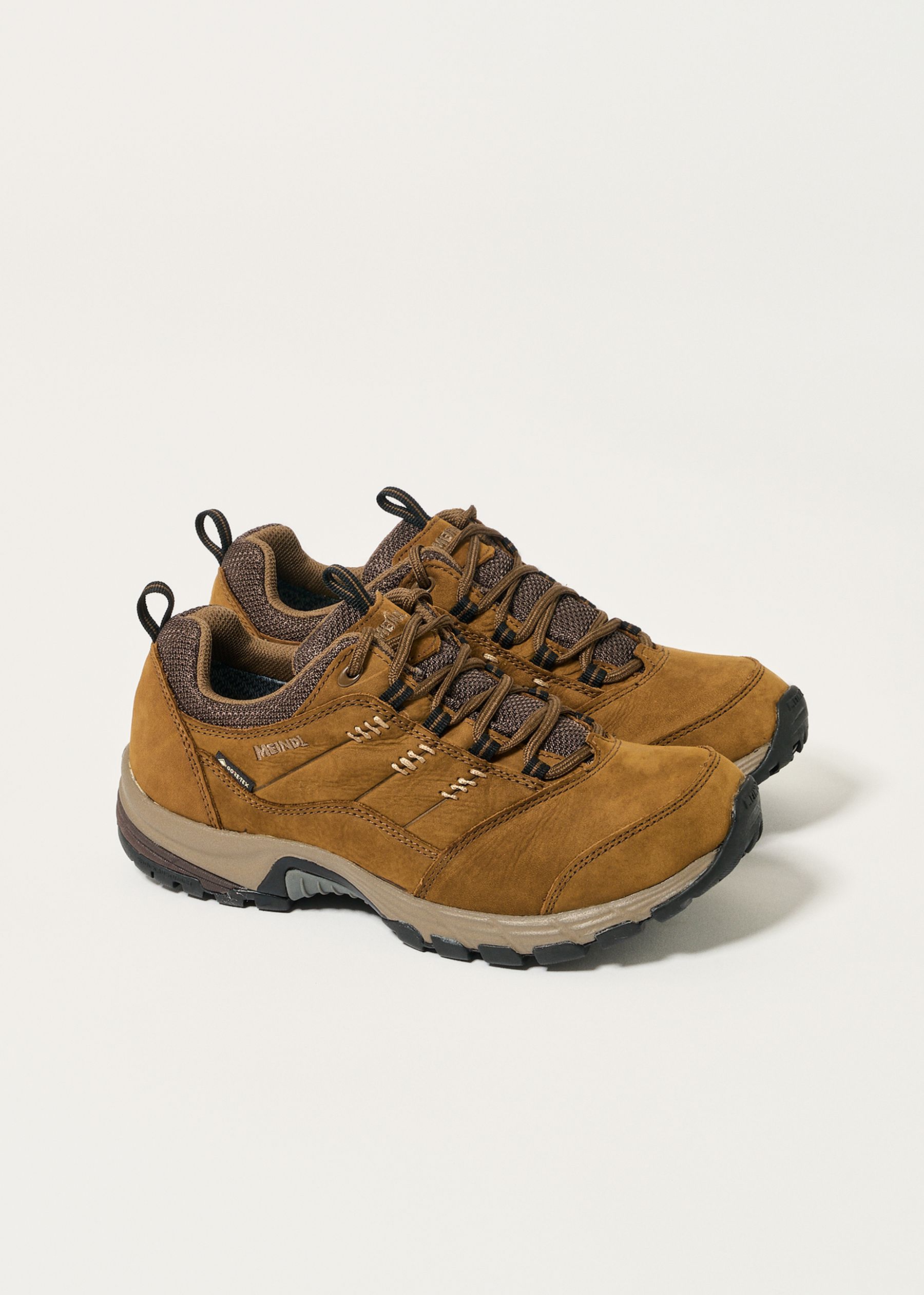 Image - 2 - Philadelphia GORE-TEX Walking Shoes