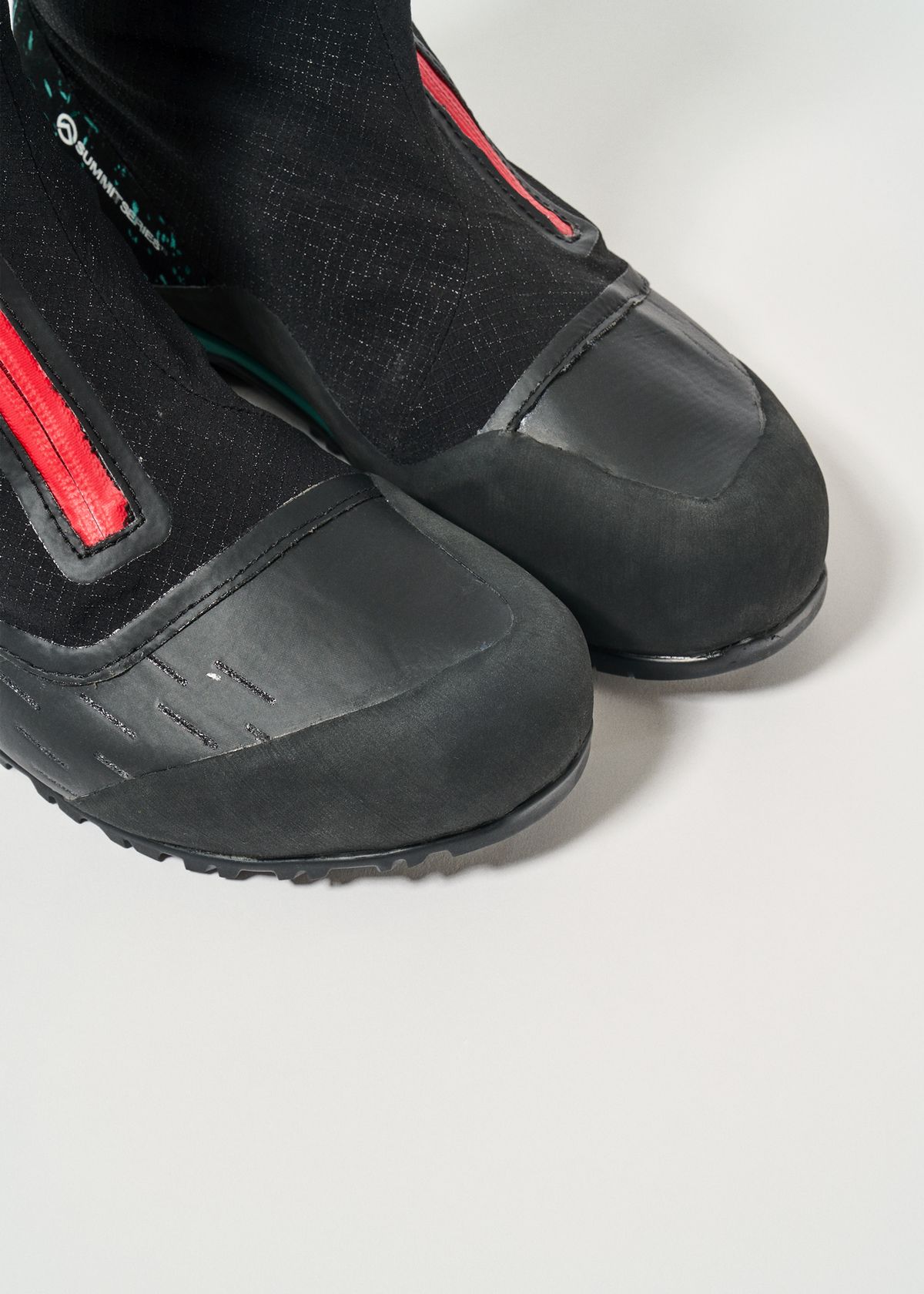 Rubber rand & toe cap