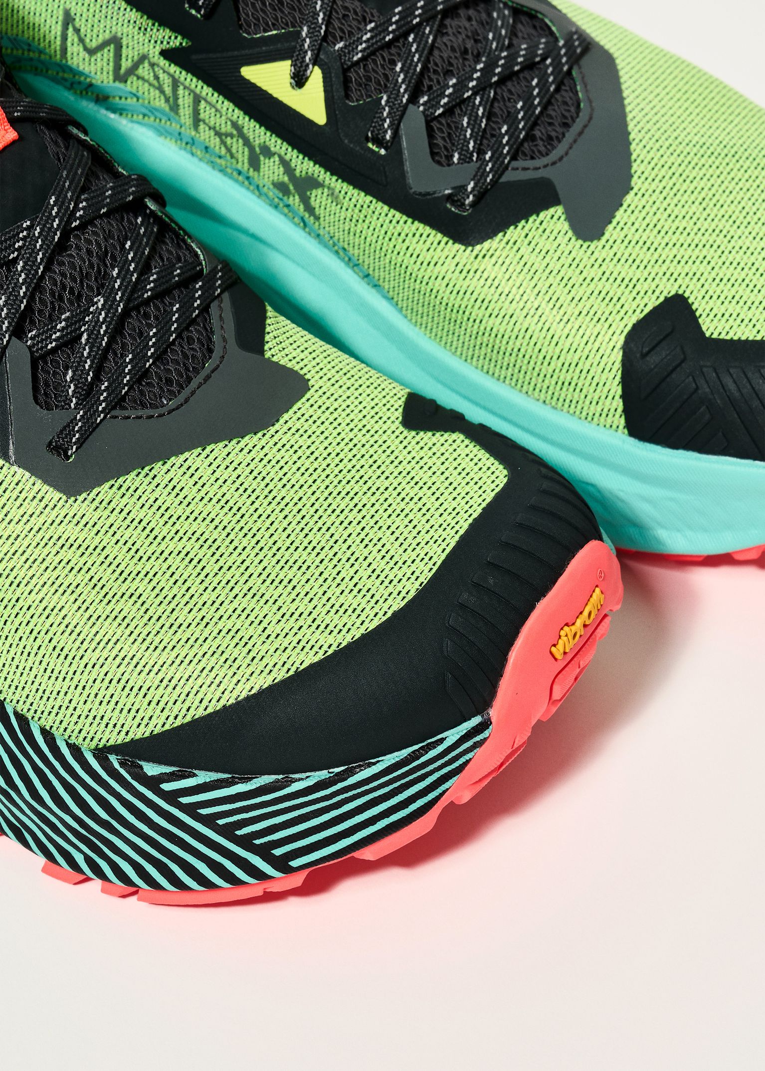 Roomy toe box