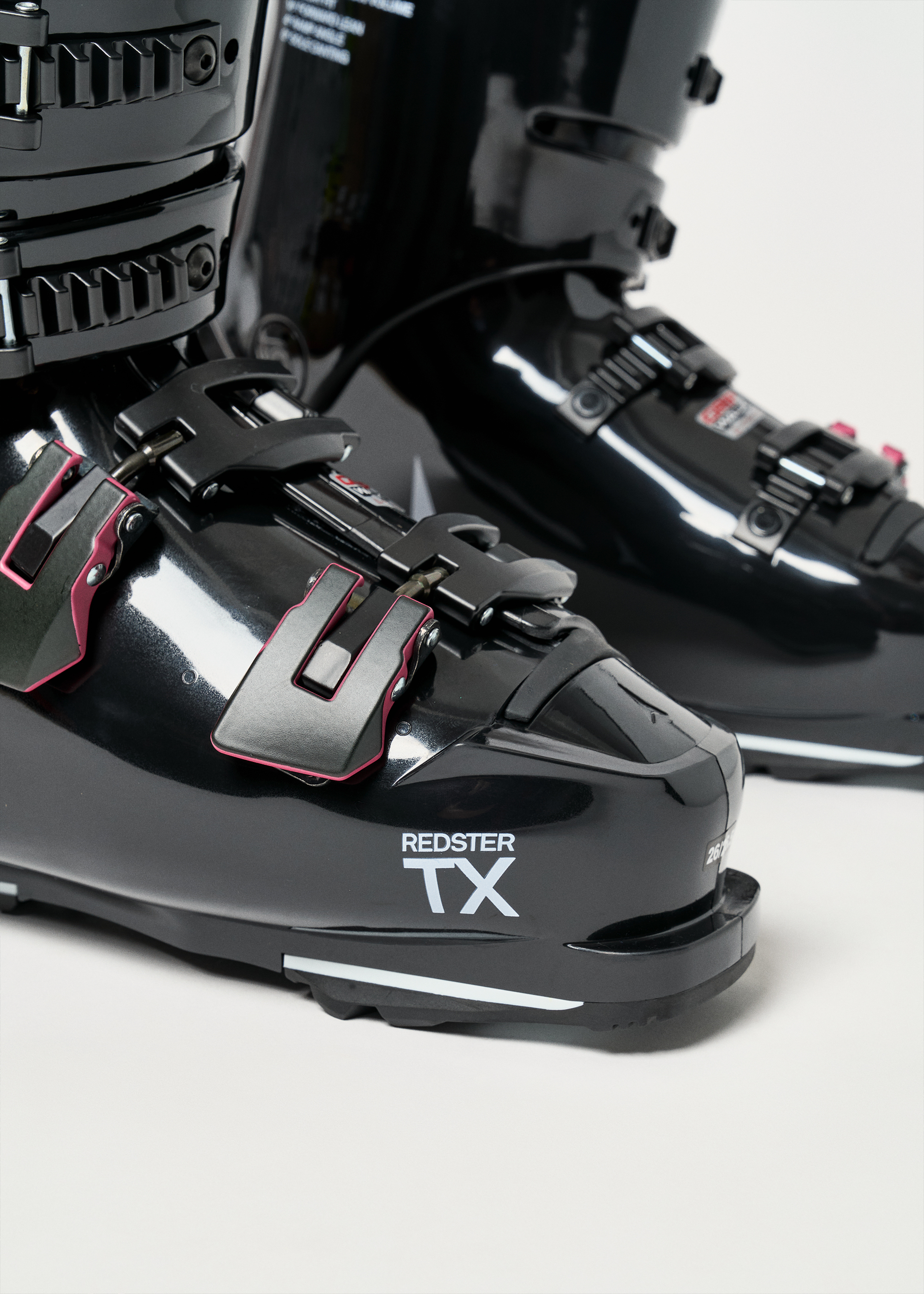 Atomic Redster TX 110 Ski Boots