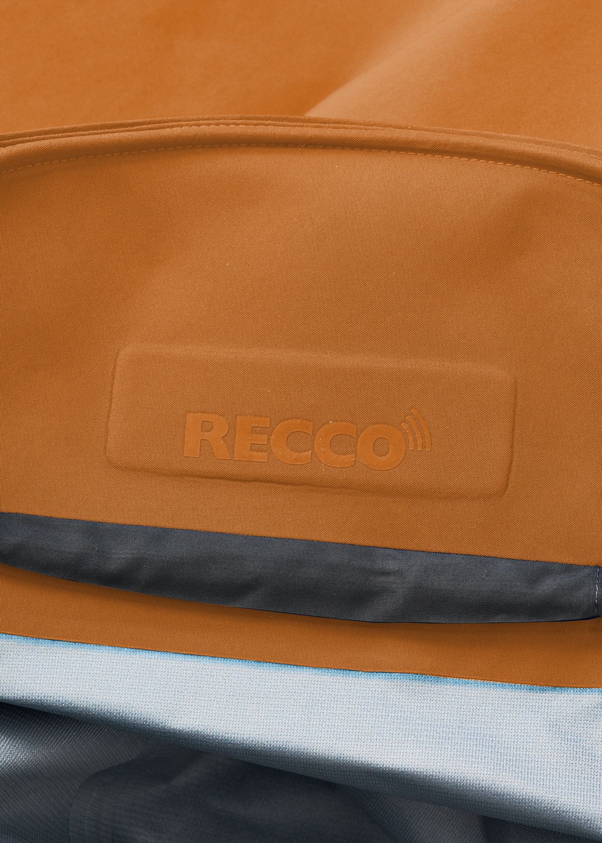  Embedded RECCO reflector 