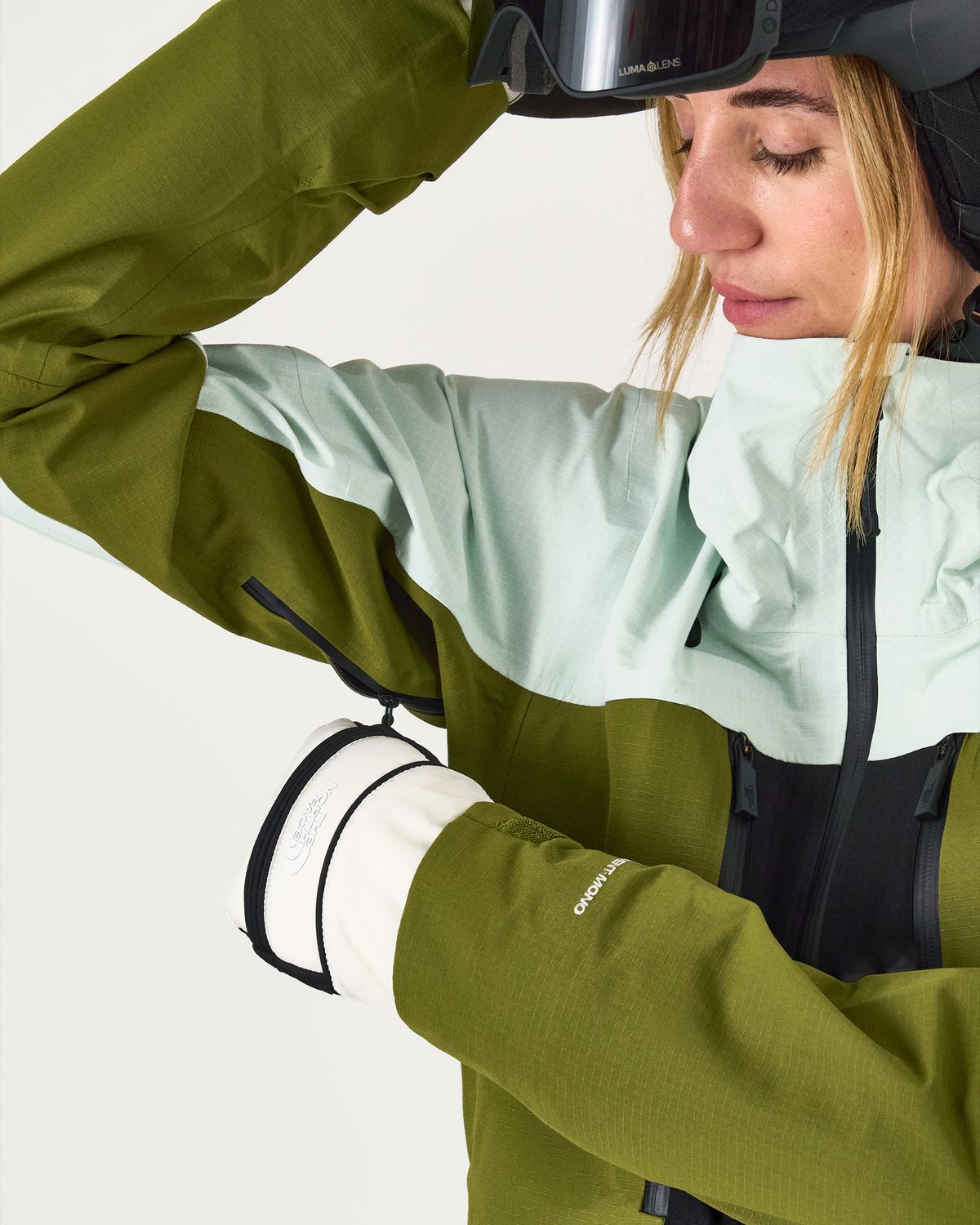 Underarm Venting Zips