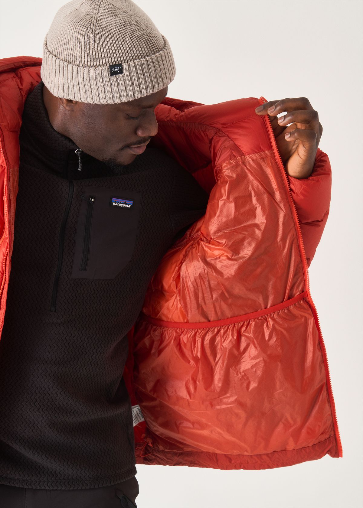  Internal drop pockets