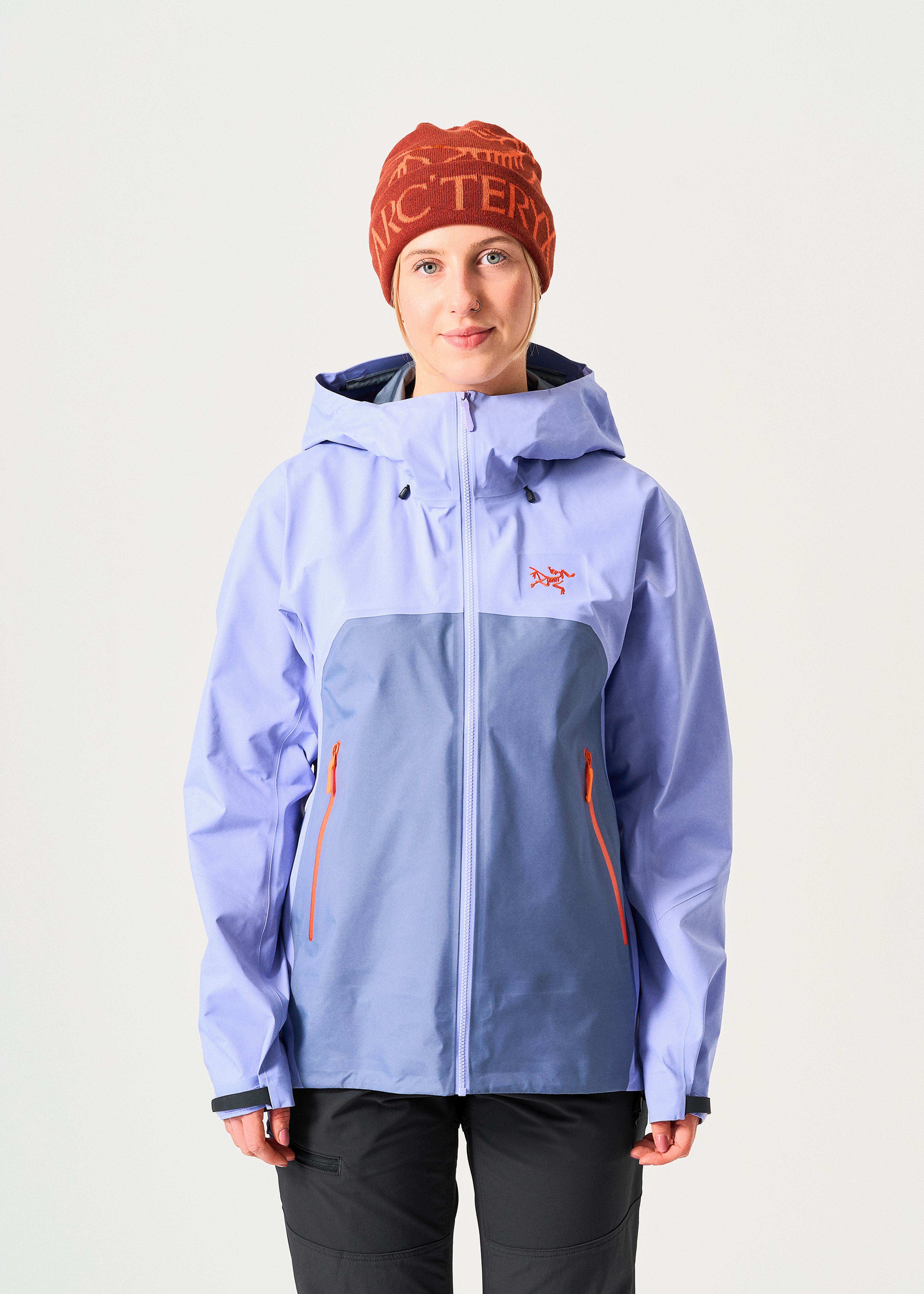 Arc'teryx Beta SL Jacket W Black Sapphire Vestes randonnée femme