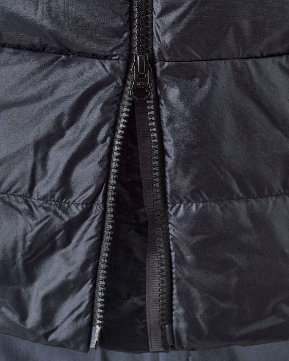 Two-way front zip  