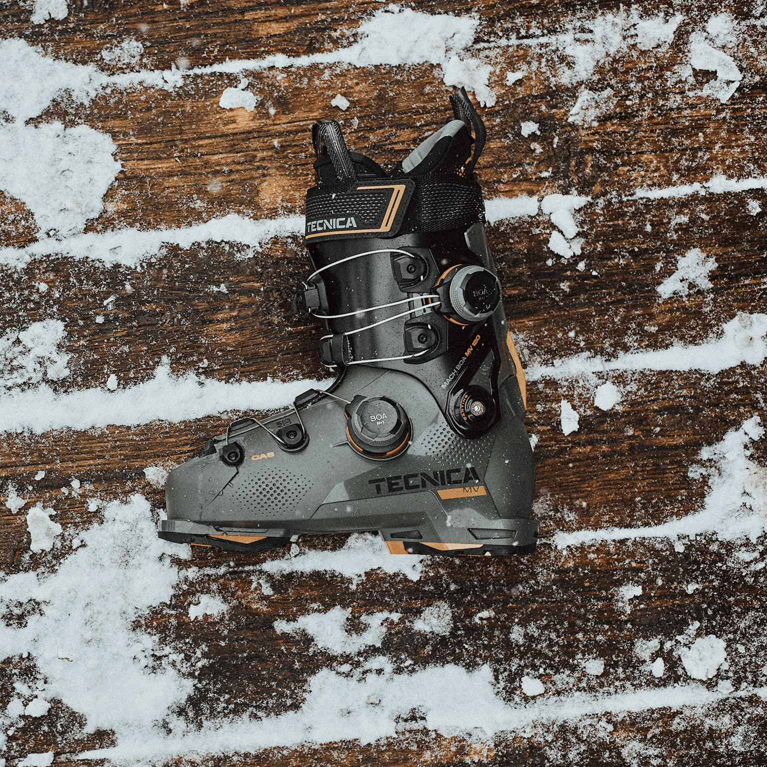 Image of How Should Ski Boots Fit