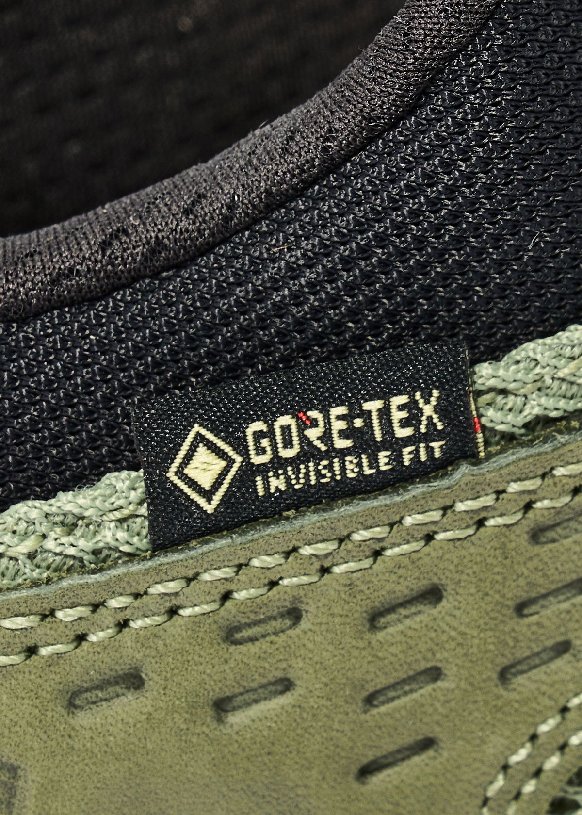 GORE-TEX Invisible Fit waterproof protection