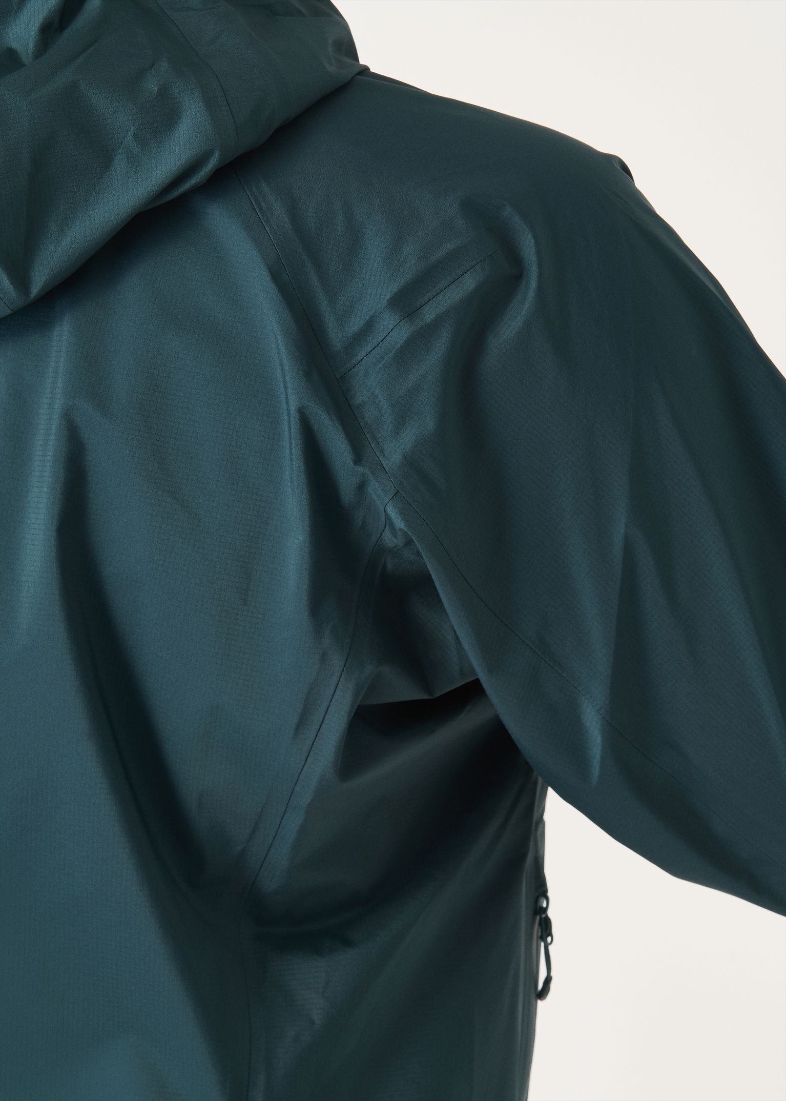 Articulated sleeves