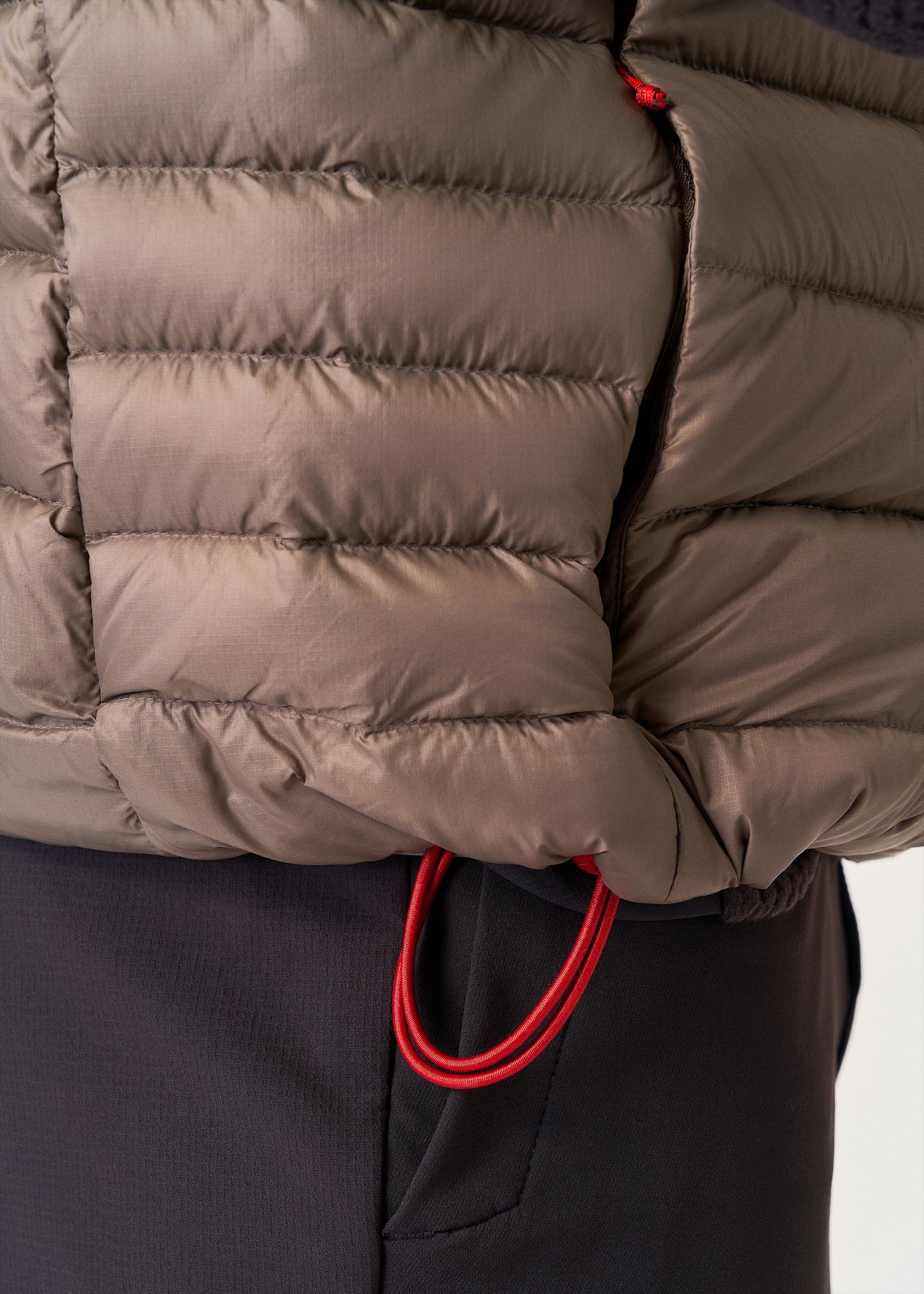  Hem drawcord 