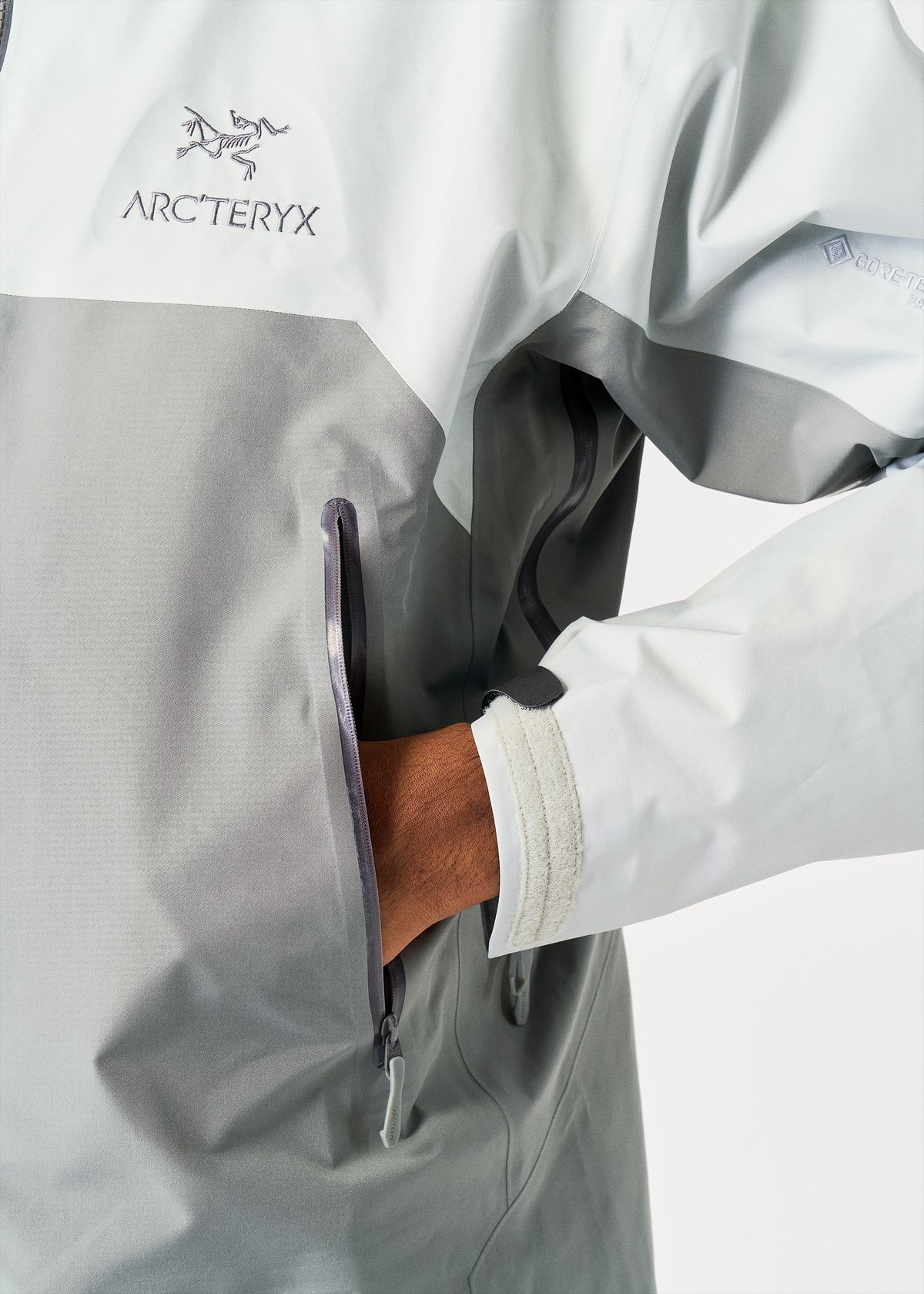 Zipped hand pockets with WaterTight zips