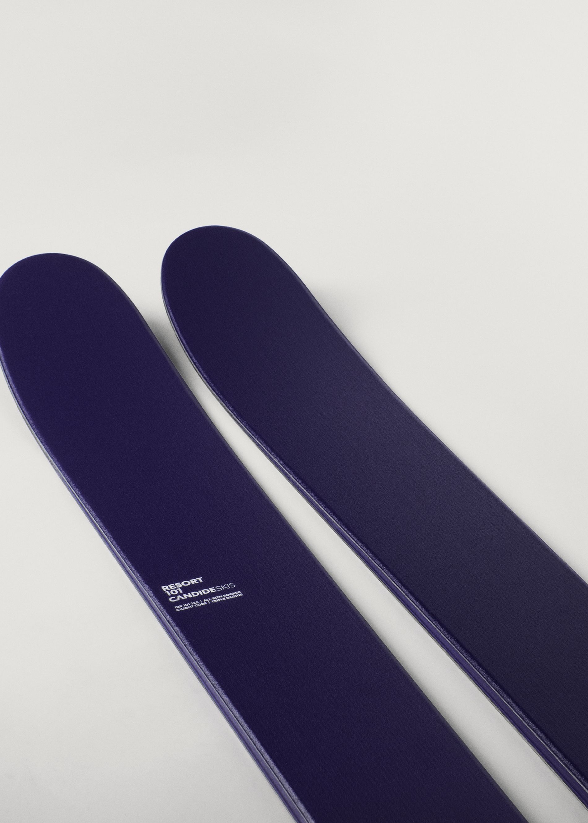 Candide Resort 101 Skis
