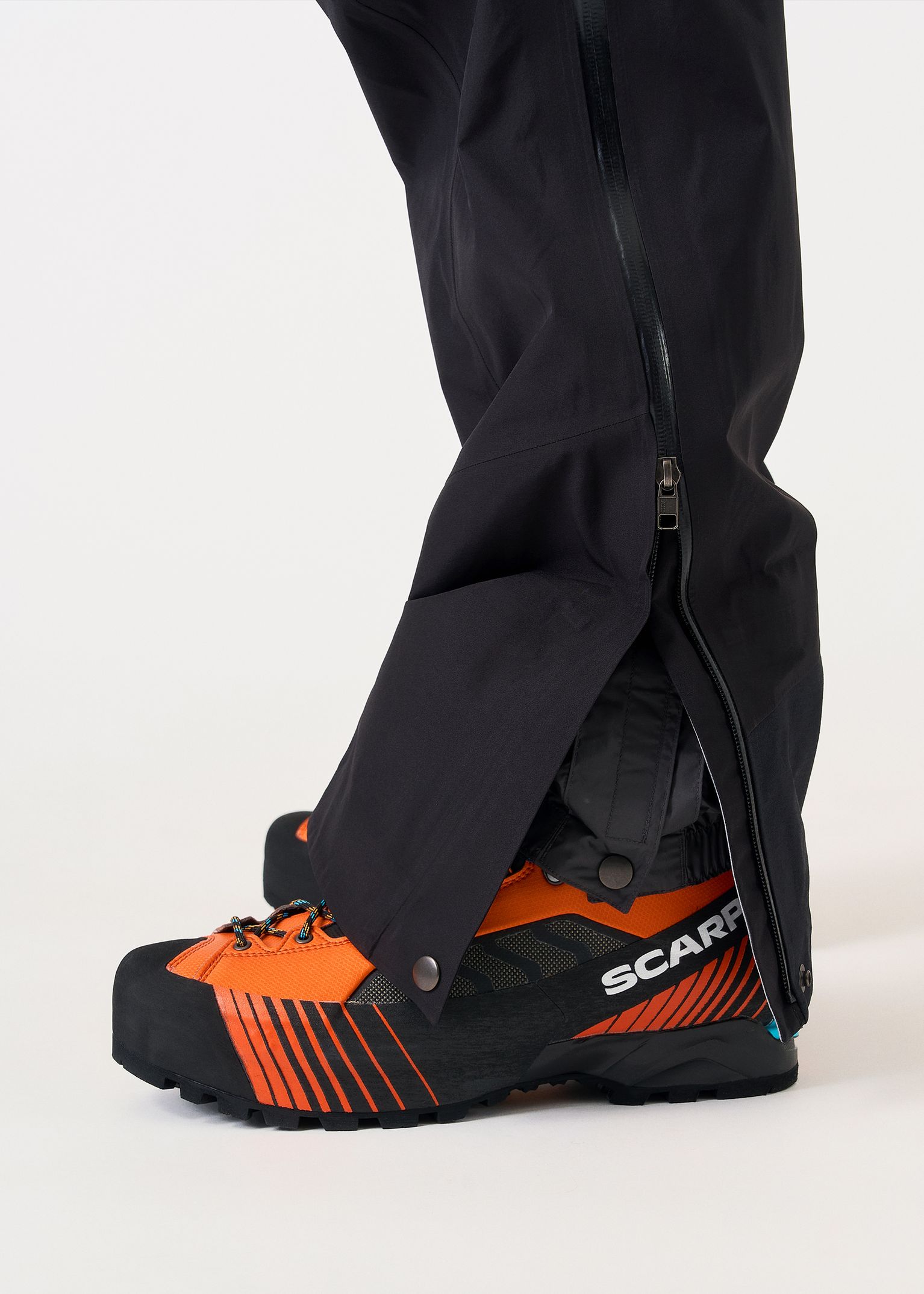  Internal gaiter 