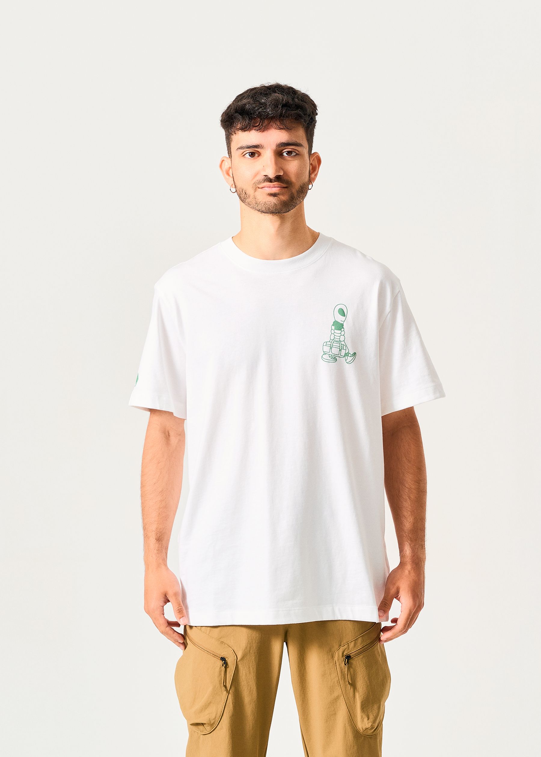 Image - 1 - Alien Relaxed Tee