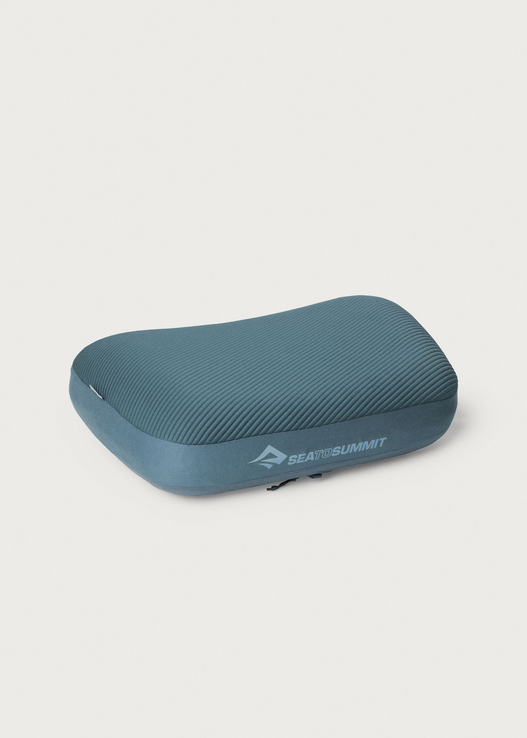 Image - 1 - Aeros Premium Pillow - Large