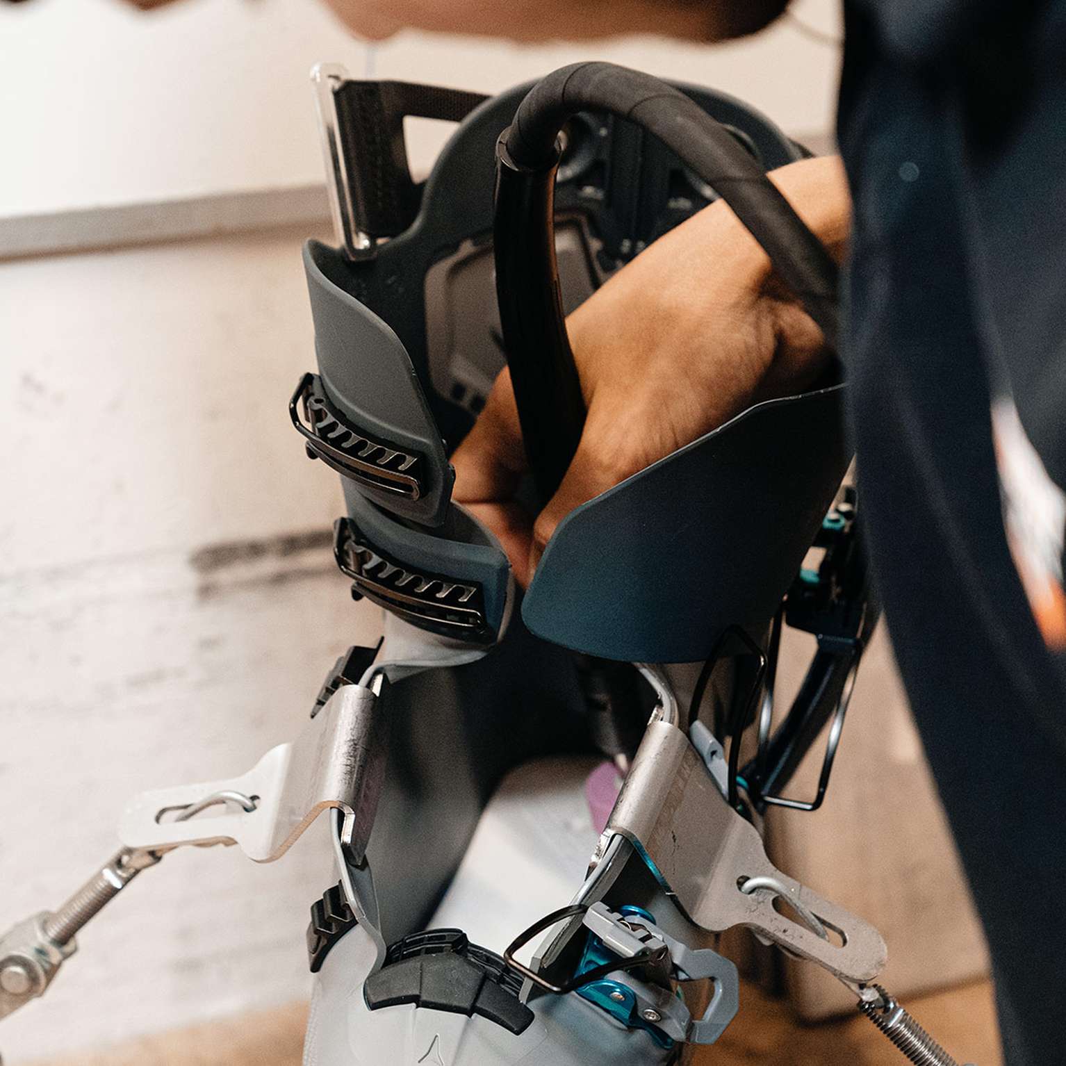 Image of Ski boot adjustment