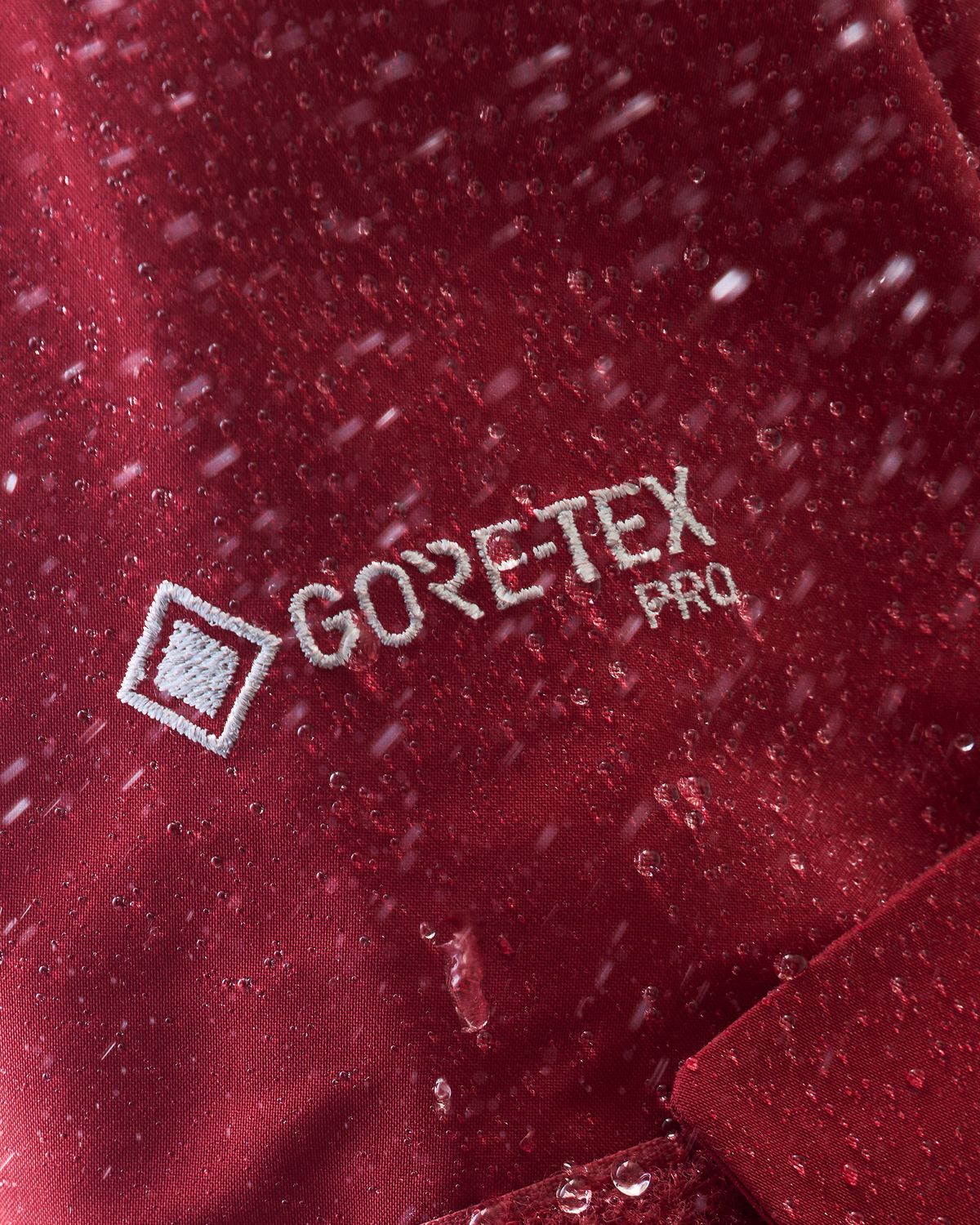 GORE-TEX Pro ePE waterproof protection