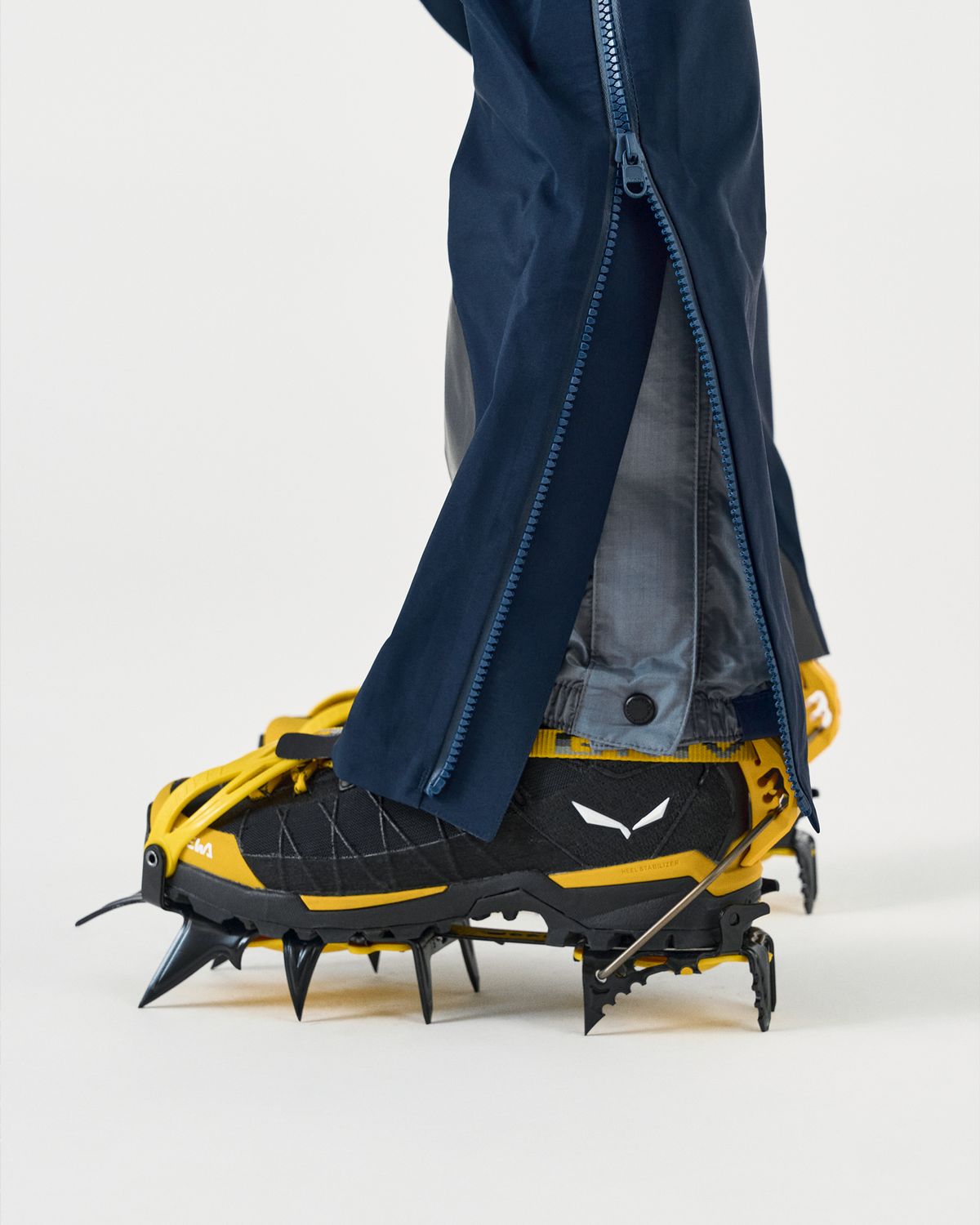  Full-length side zips 