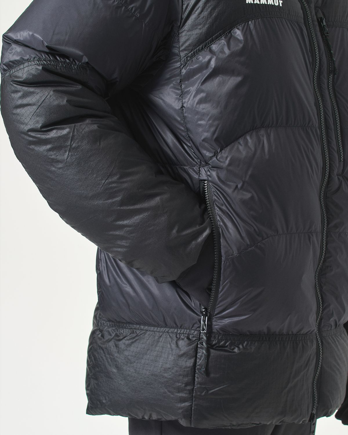 Harness compatible hand pockets