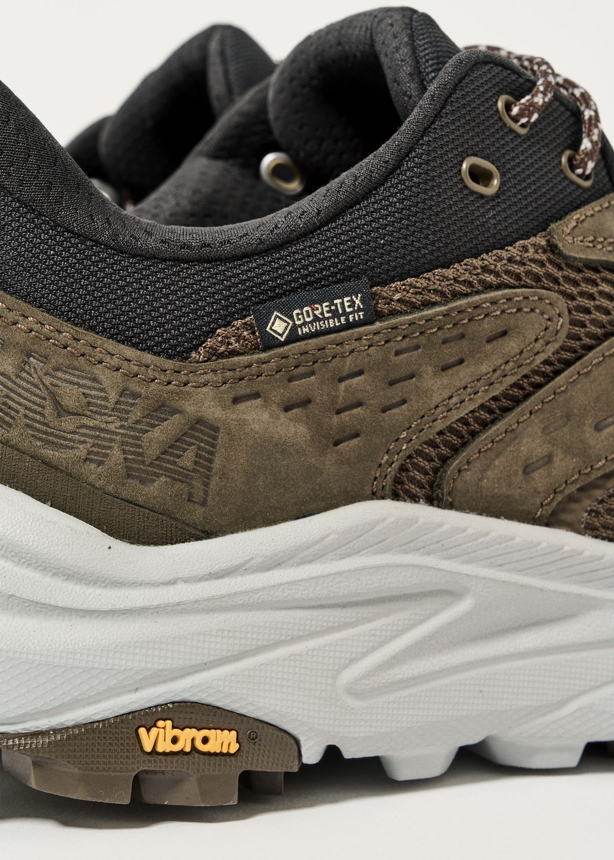 GORE-TEX Invisible Fit waterproof protection