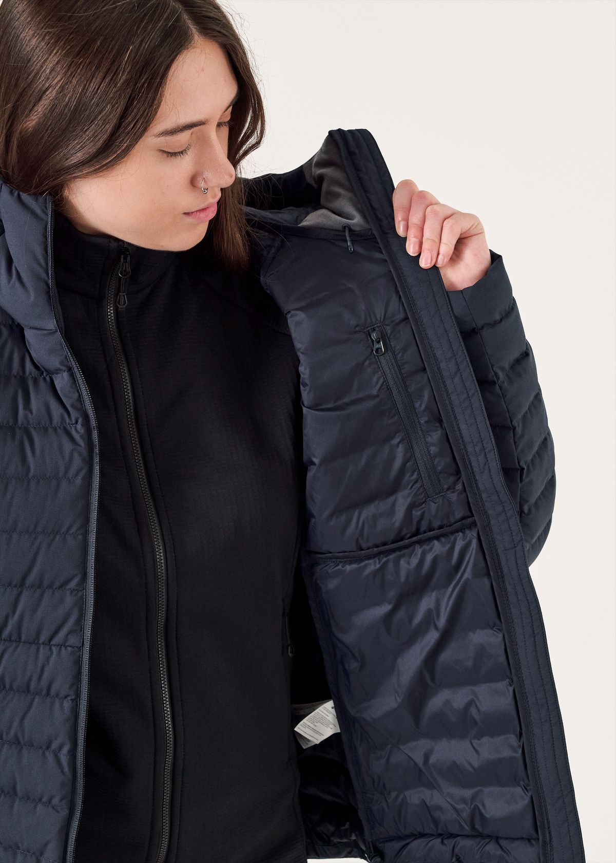 Internal zipped pocket