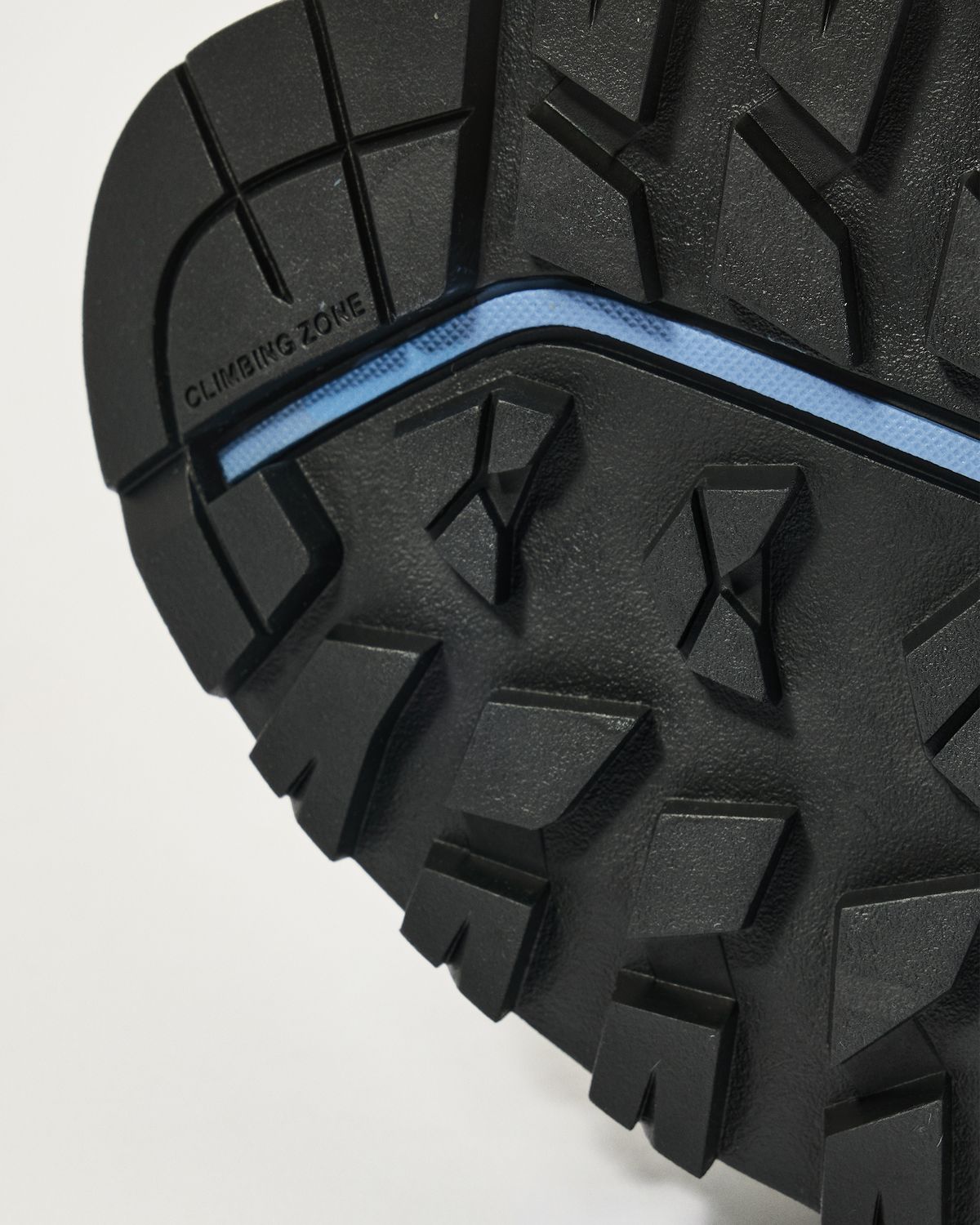 Climbing zone at toe