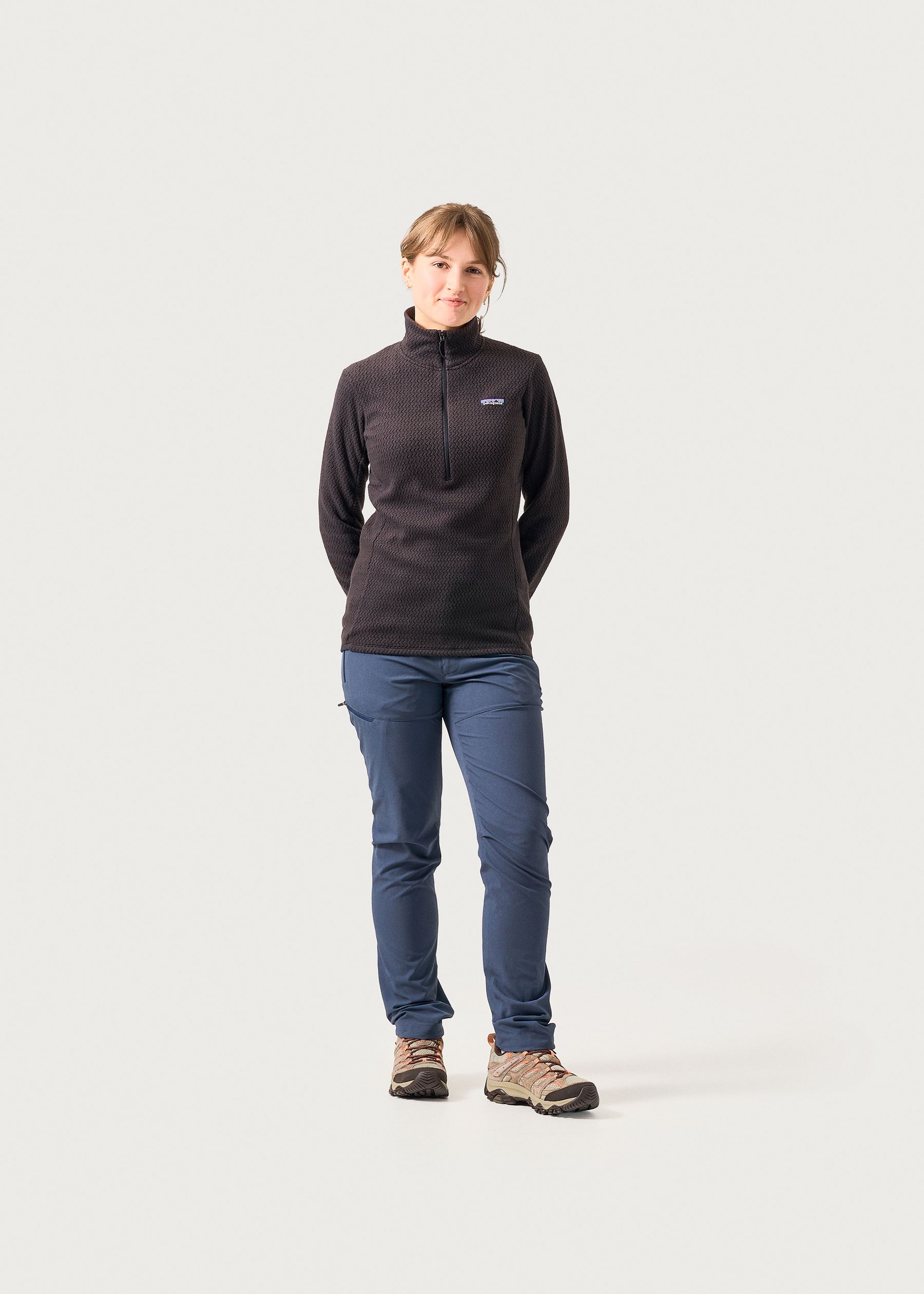Image - 2 - R1 Air Zip Neck