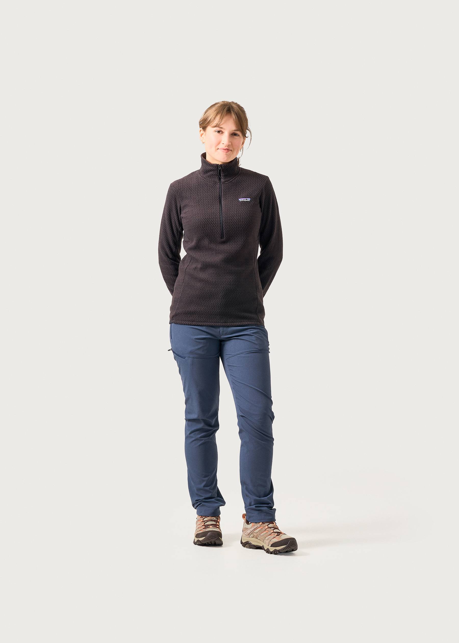 Image - 2 - R1 Air Zip Neck