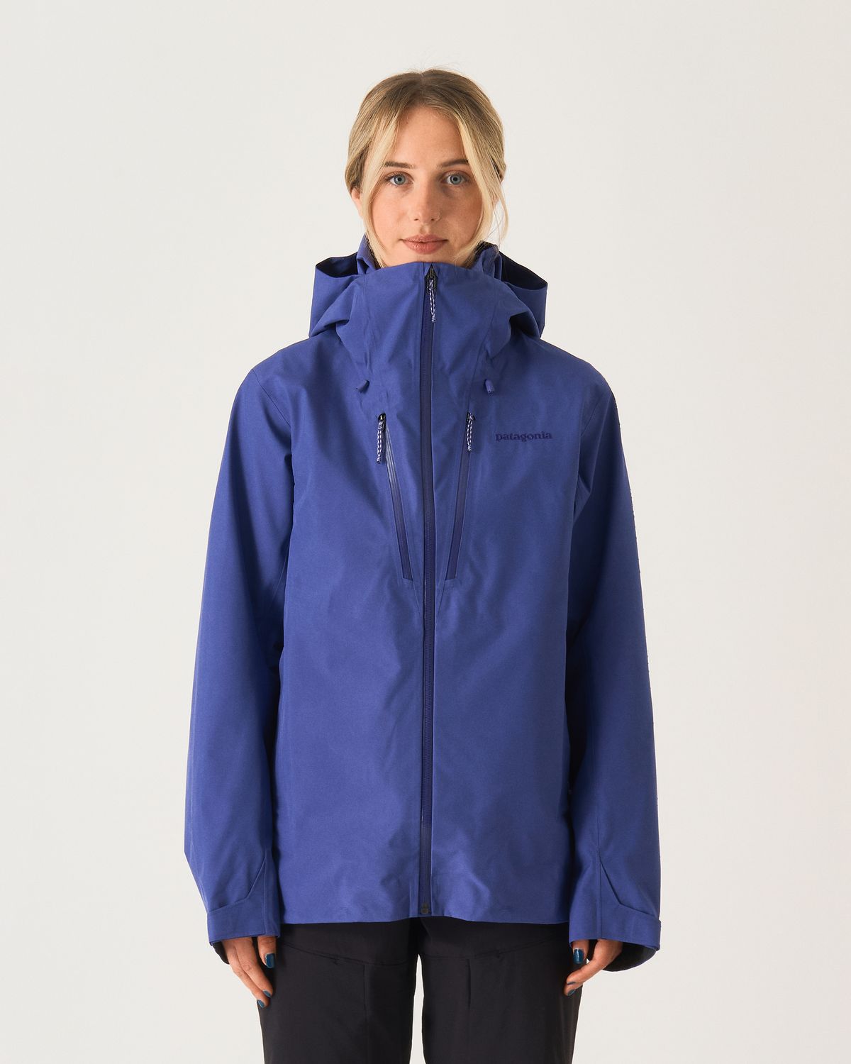 Zipped chest pockets