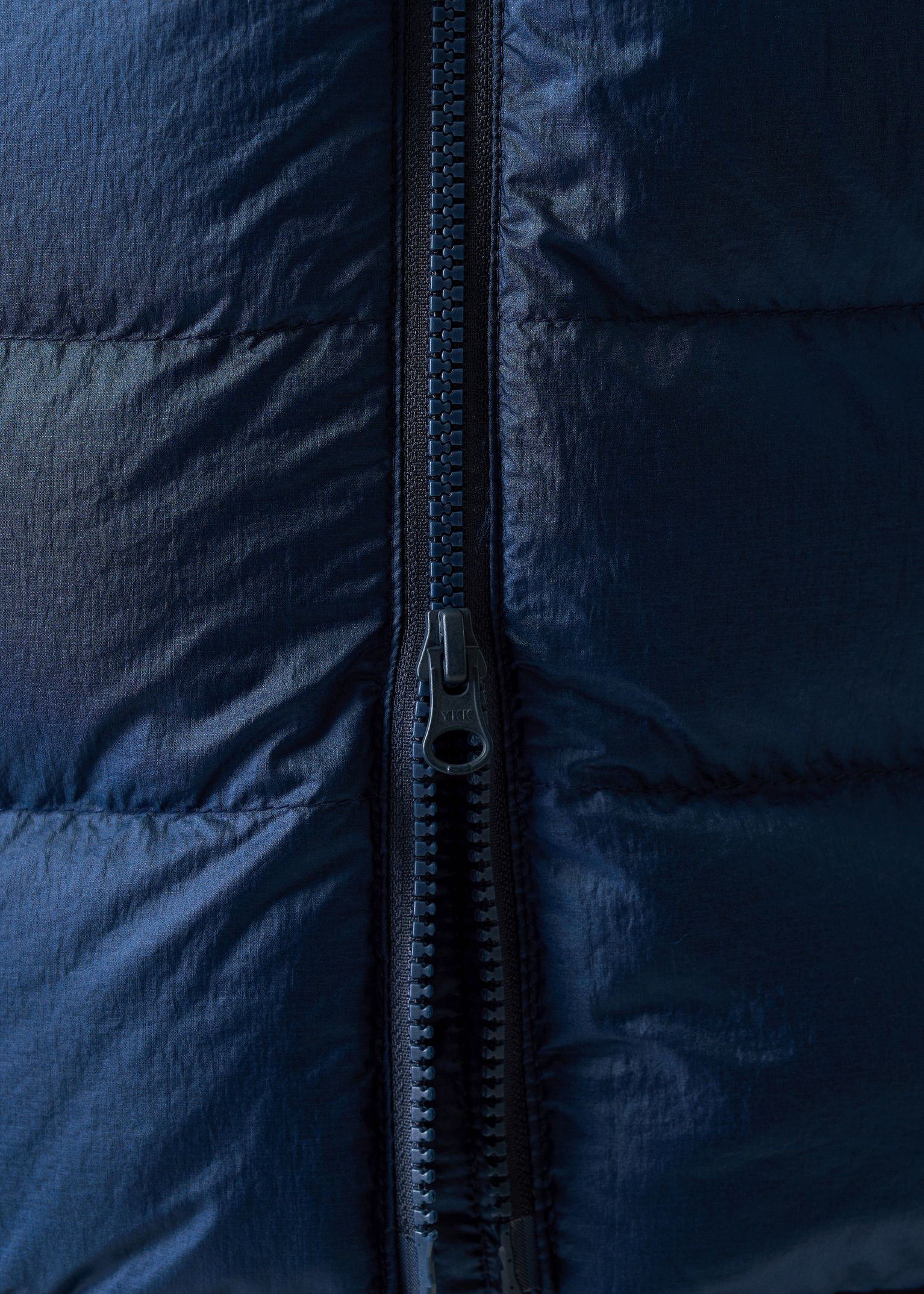 Two-way front zip