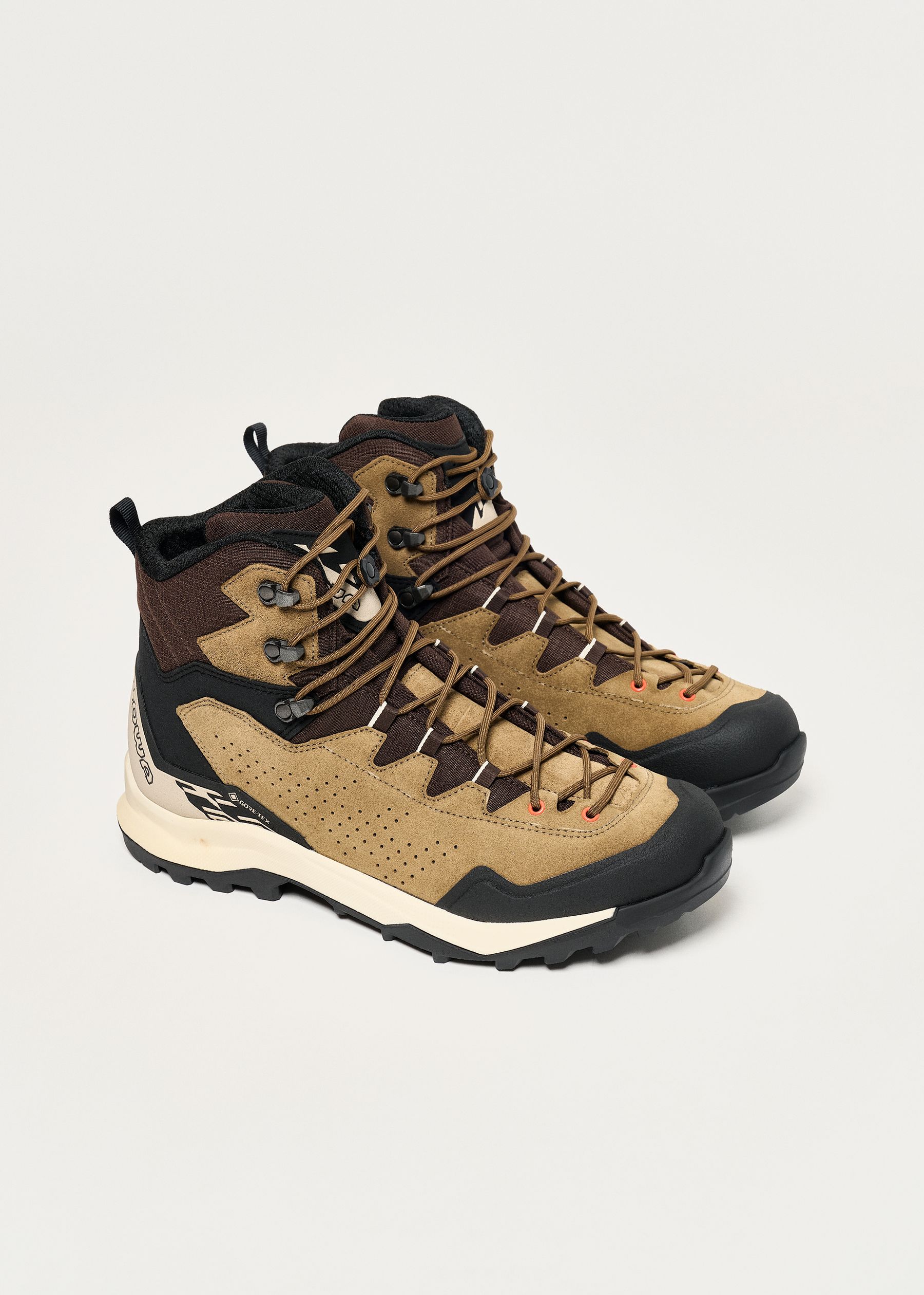 Image - 2 - Explorer Mid GORE-TEX Walking Boots