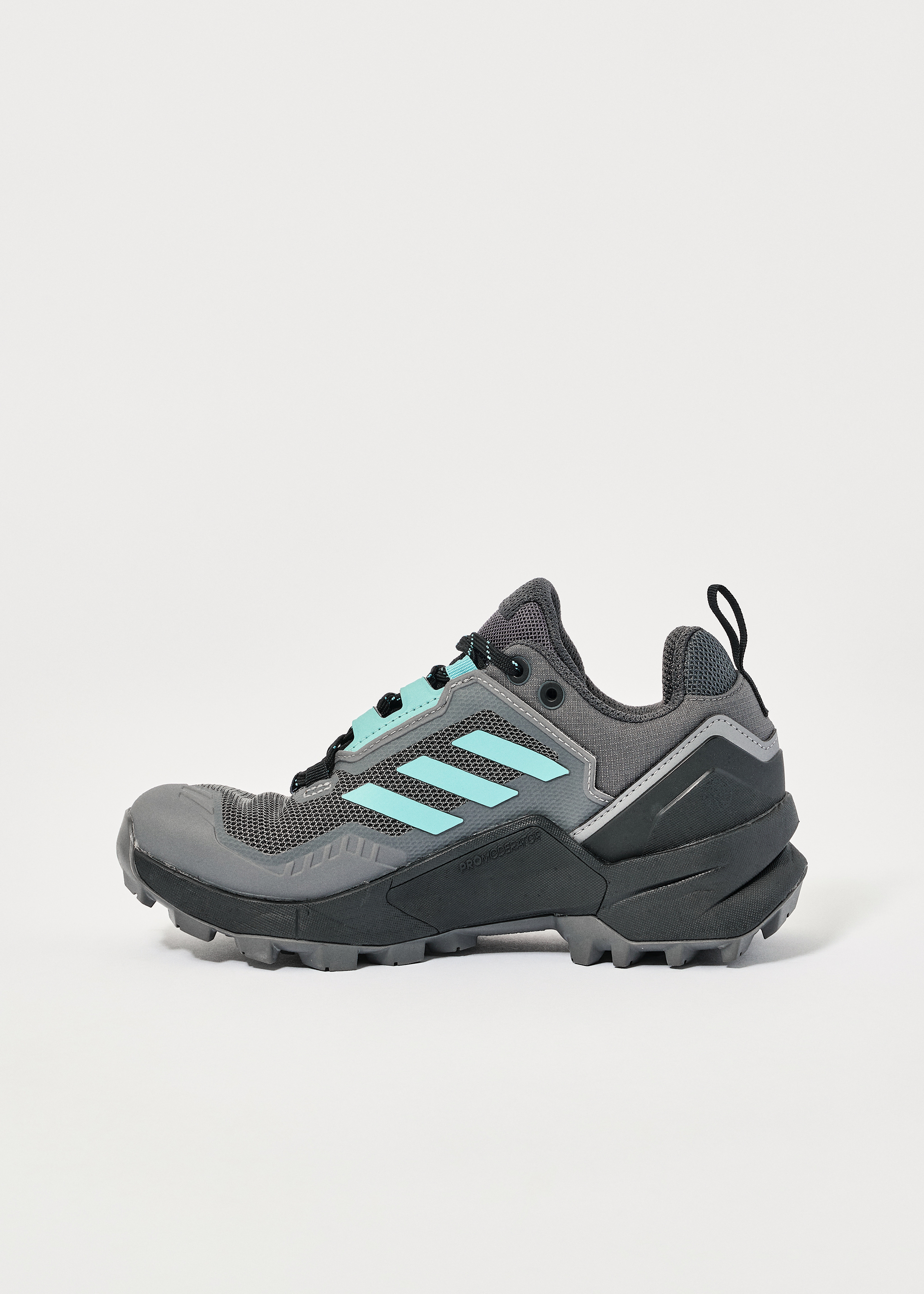 adidas Terrex Swift R3 GORE-TEX Shoes display picture 3