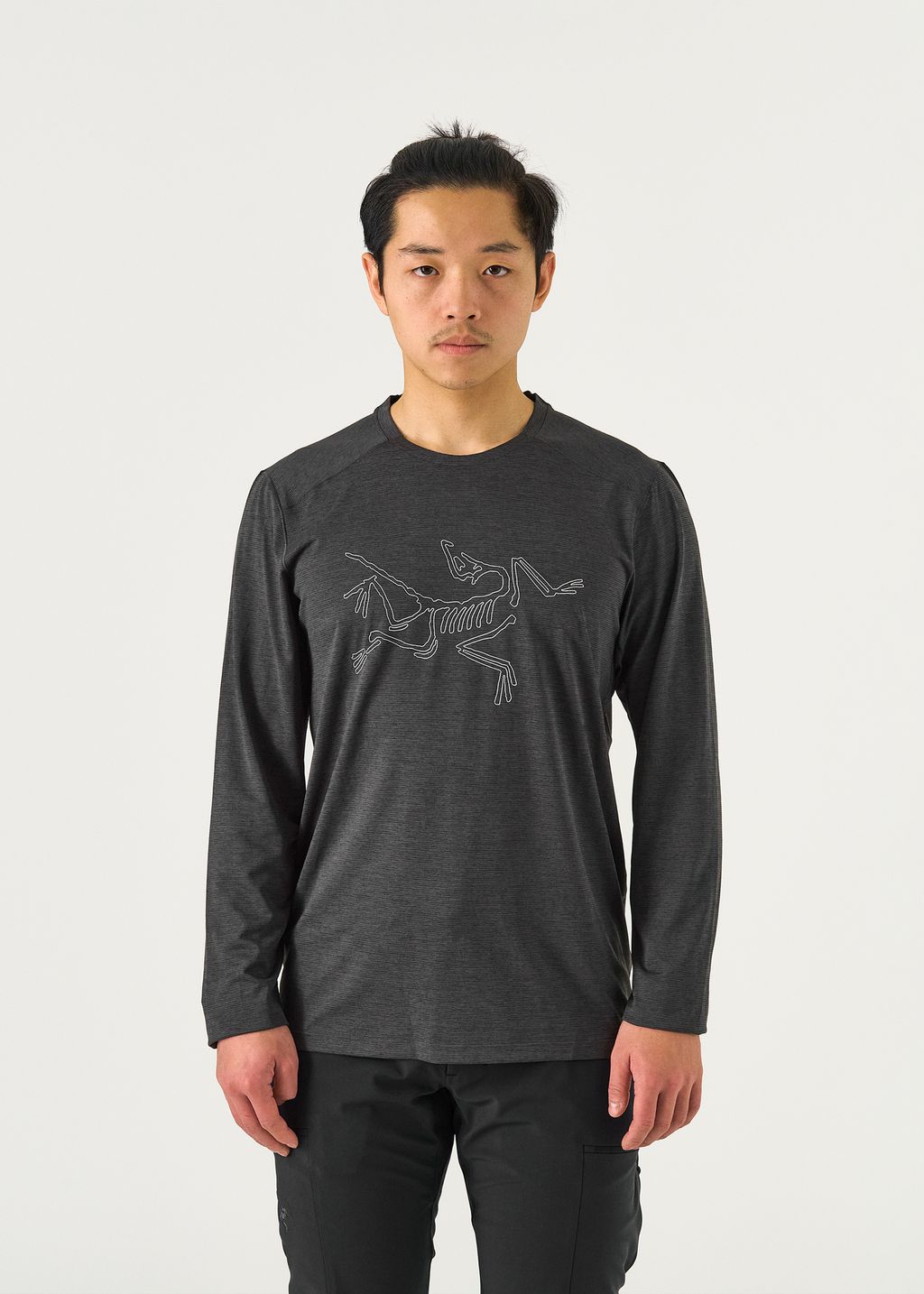 Tシャツ・カットソー Arc'teryx Men's Cormac Logo Long-Sleeve Shirt Black Heather Arc'teryx Men's Cormac Logo Shirt LS