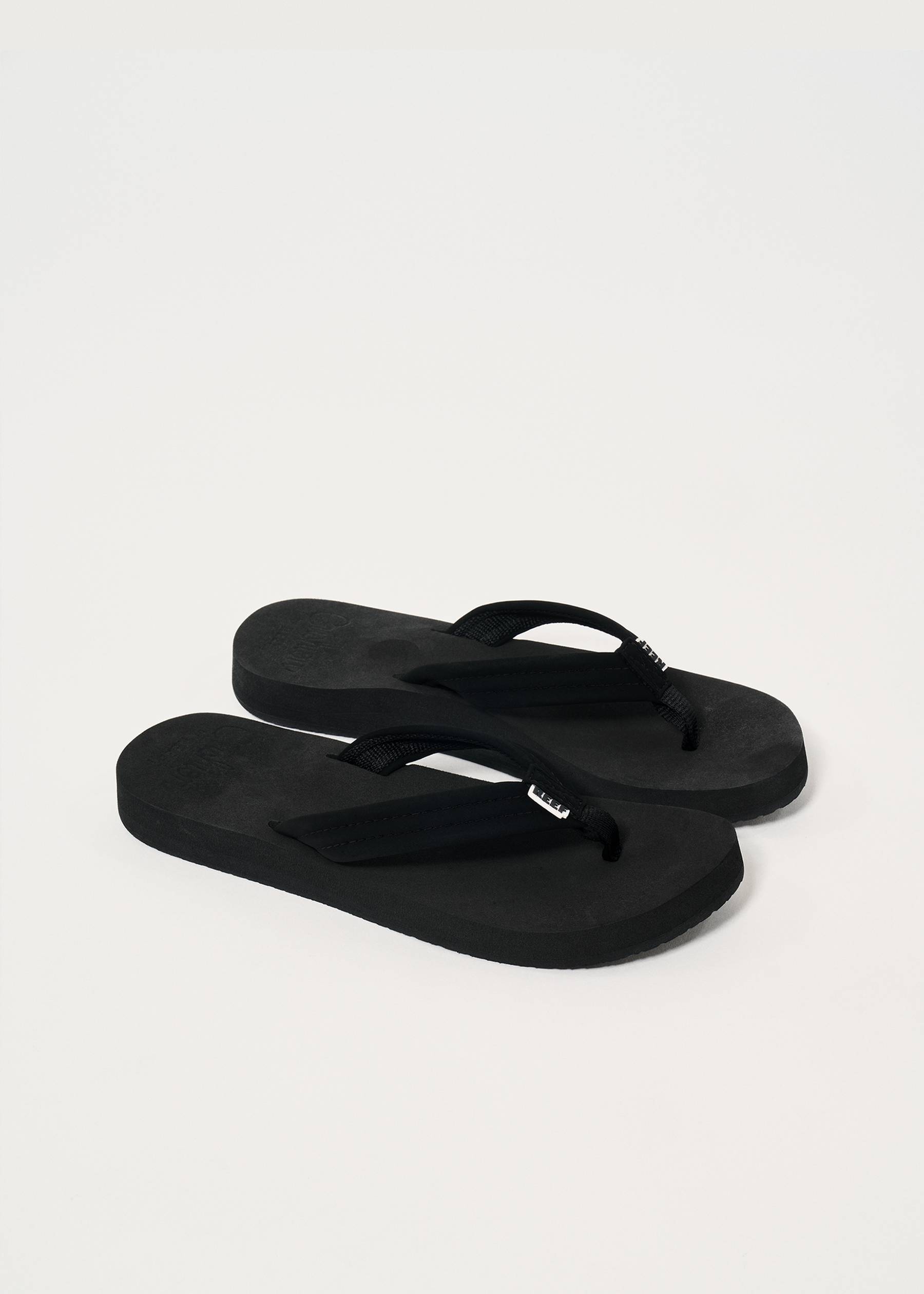 Image - 2 - Cushion Breeze Flip Flops