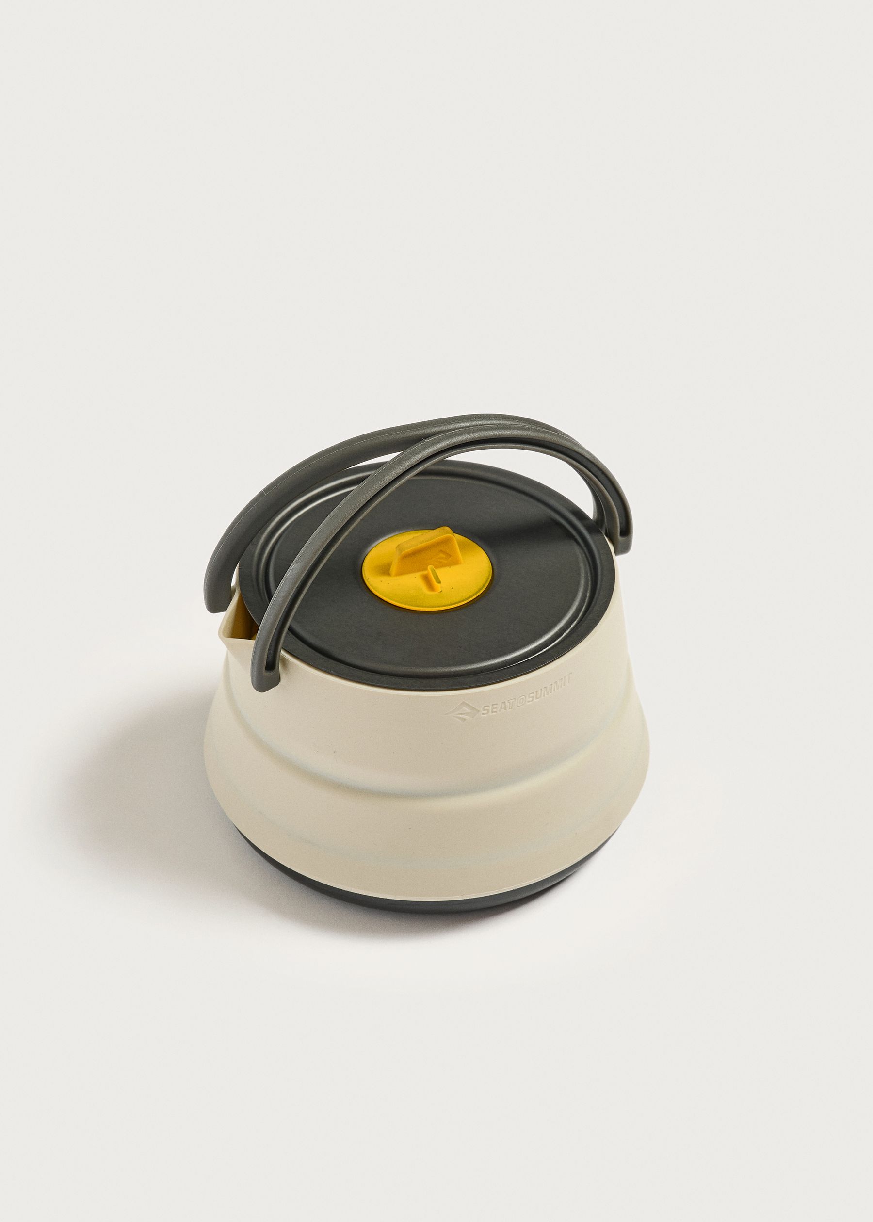 Image - 1 - Frontier Ultralight Collapsible Kettle 1.1L