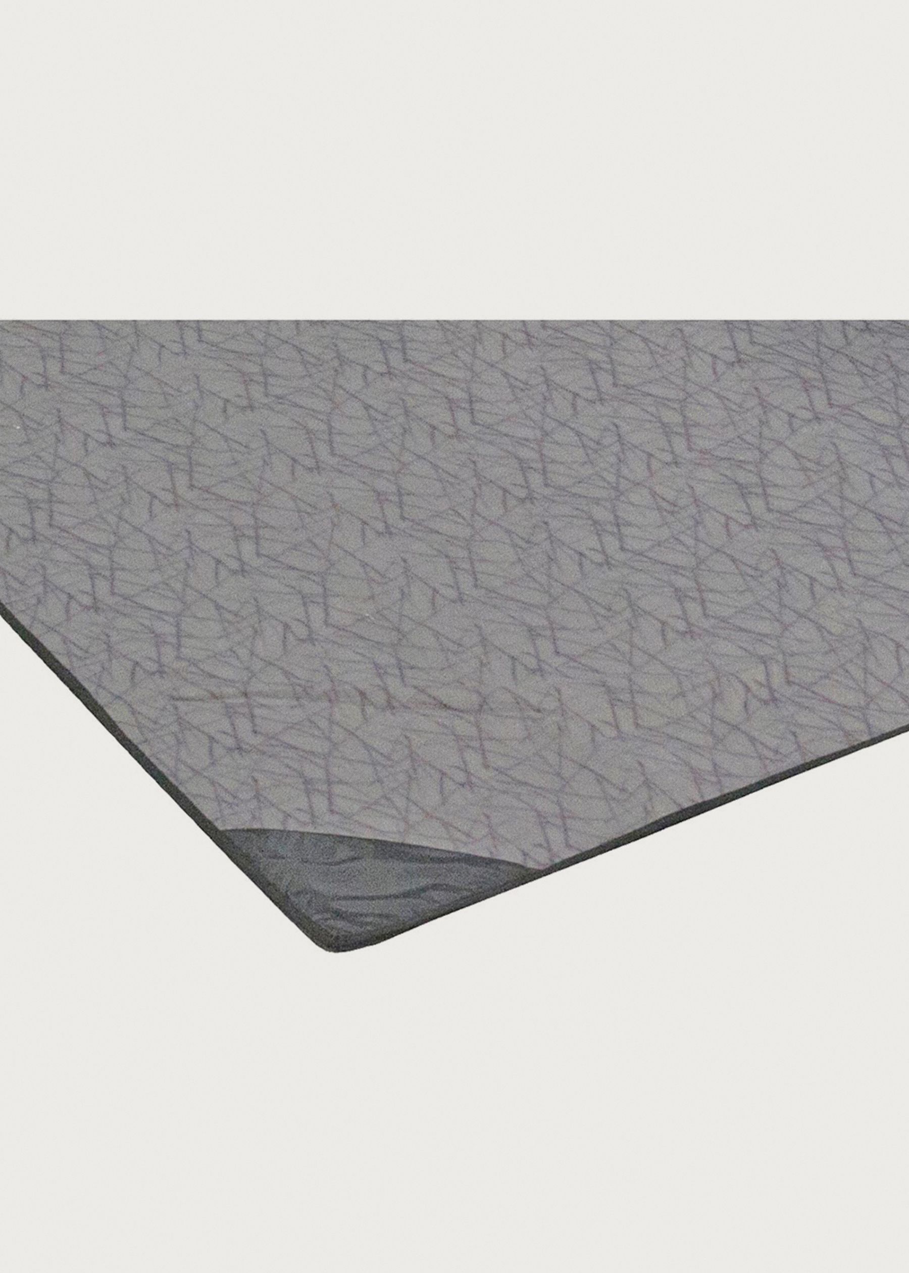 Image - 1 - Universal Carpet 240 x 300cm