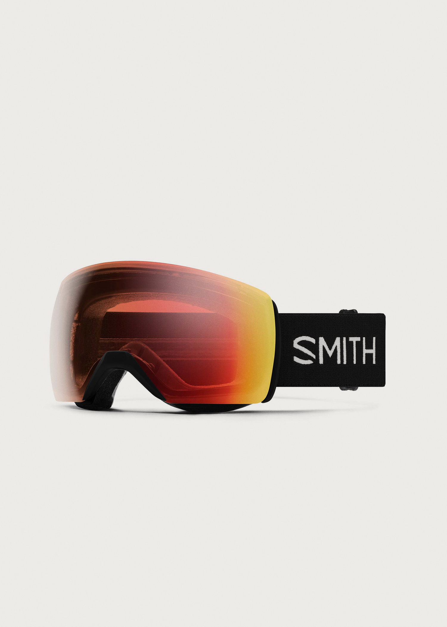 Smith Skyline XL Black / ChromaPop Pro Photochromic Red