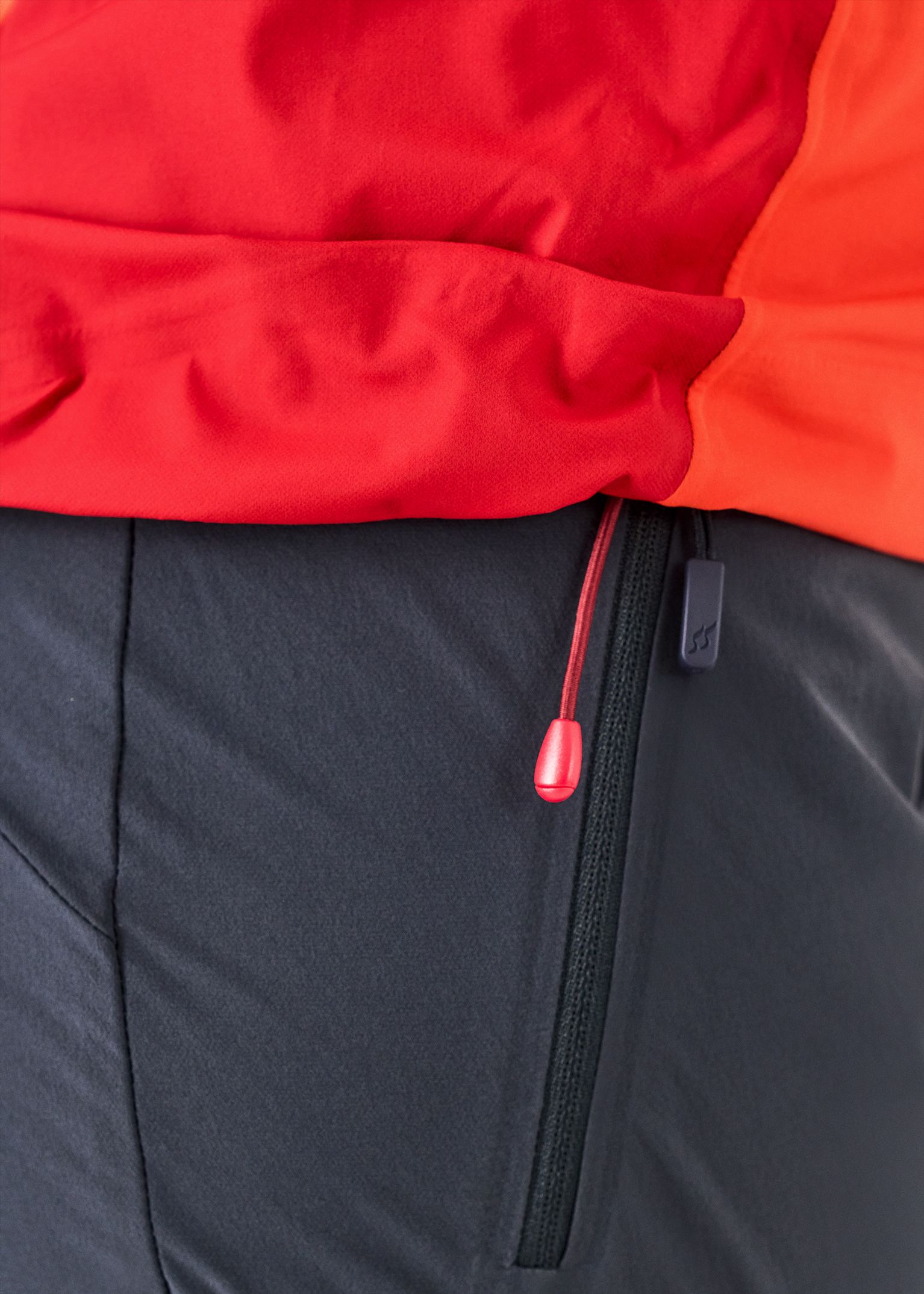  Hem drawcord 