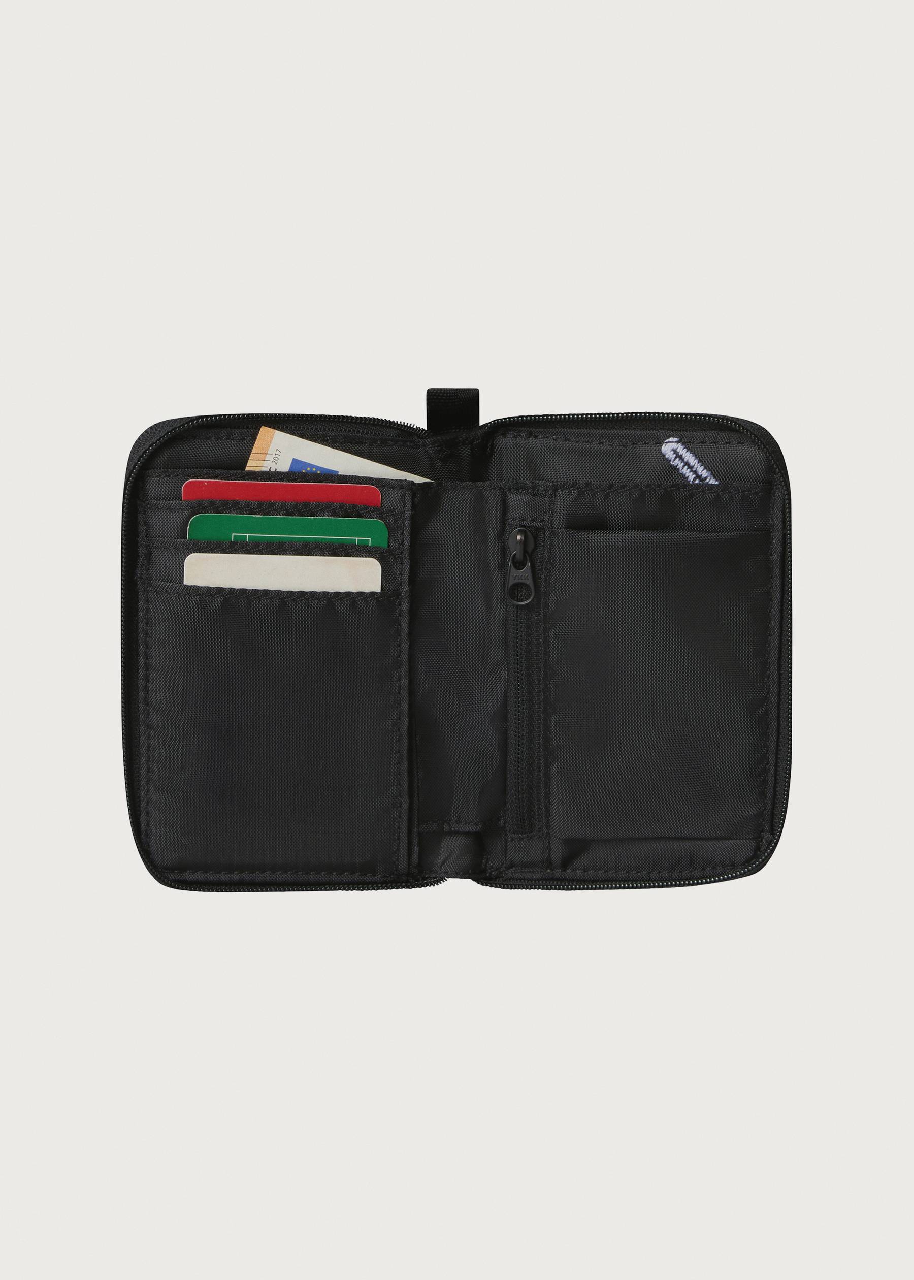 Image - 2 - Base Camp Voyager Wallet