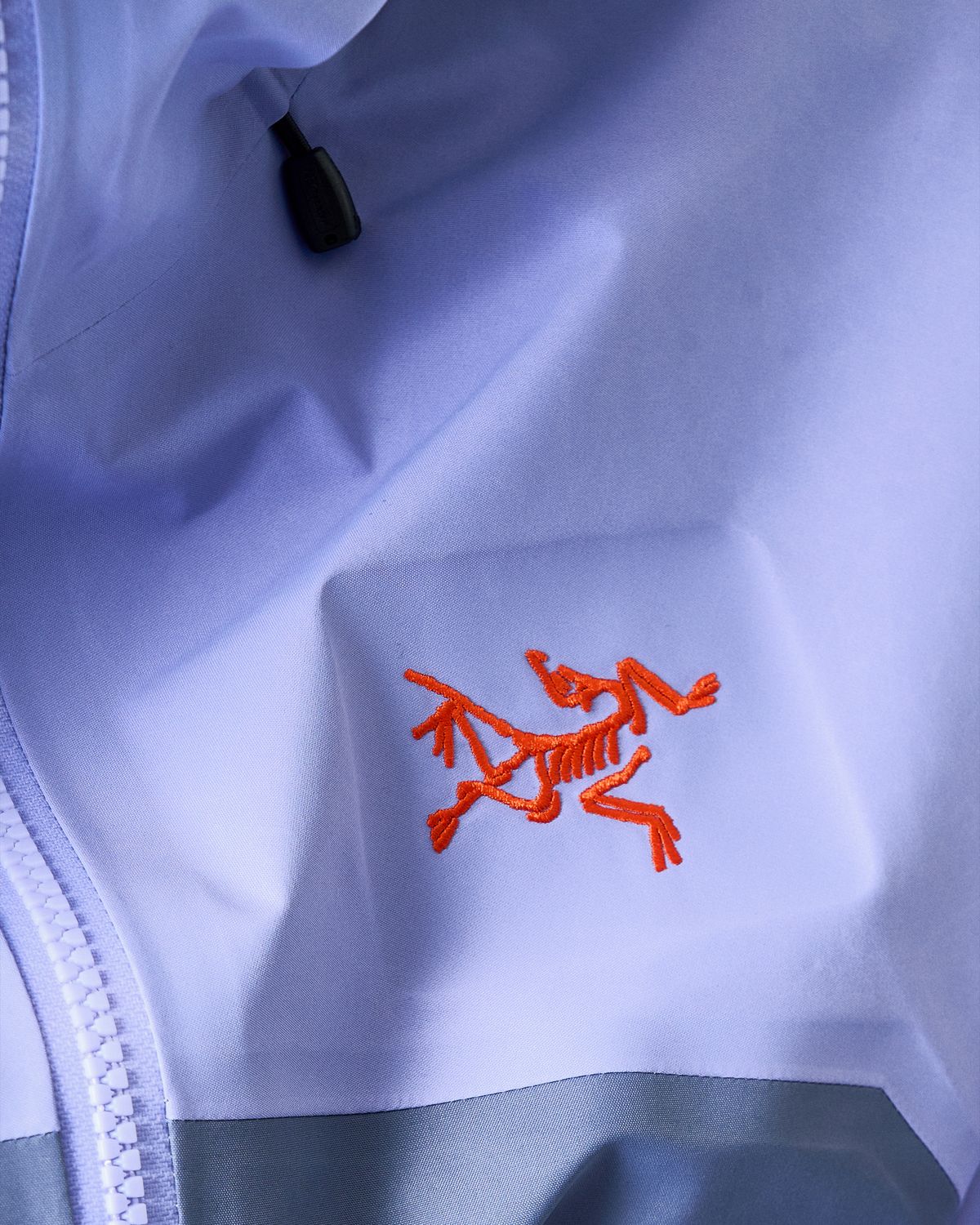 Embedded RECCO reflector