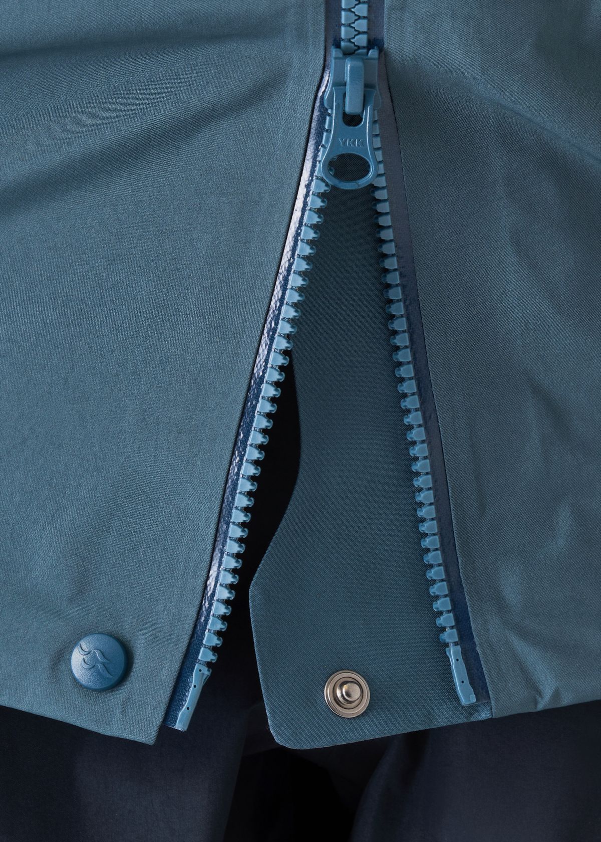 Two-way front zip  