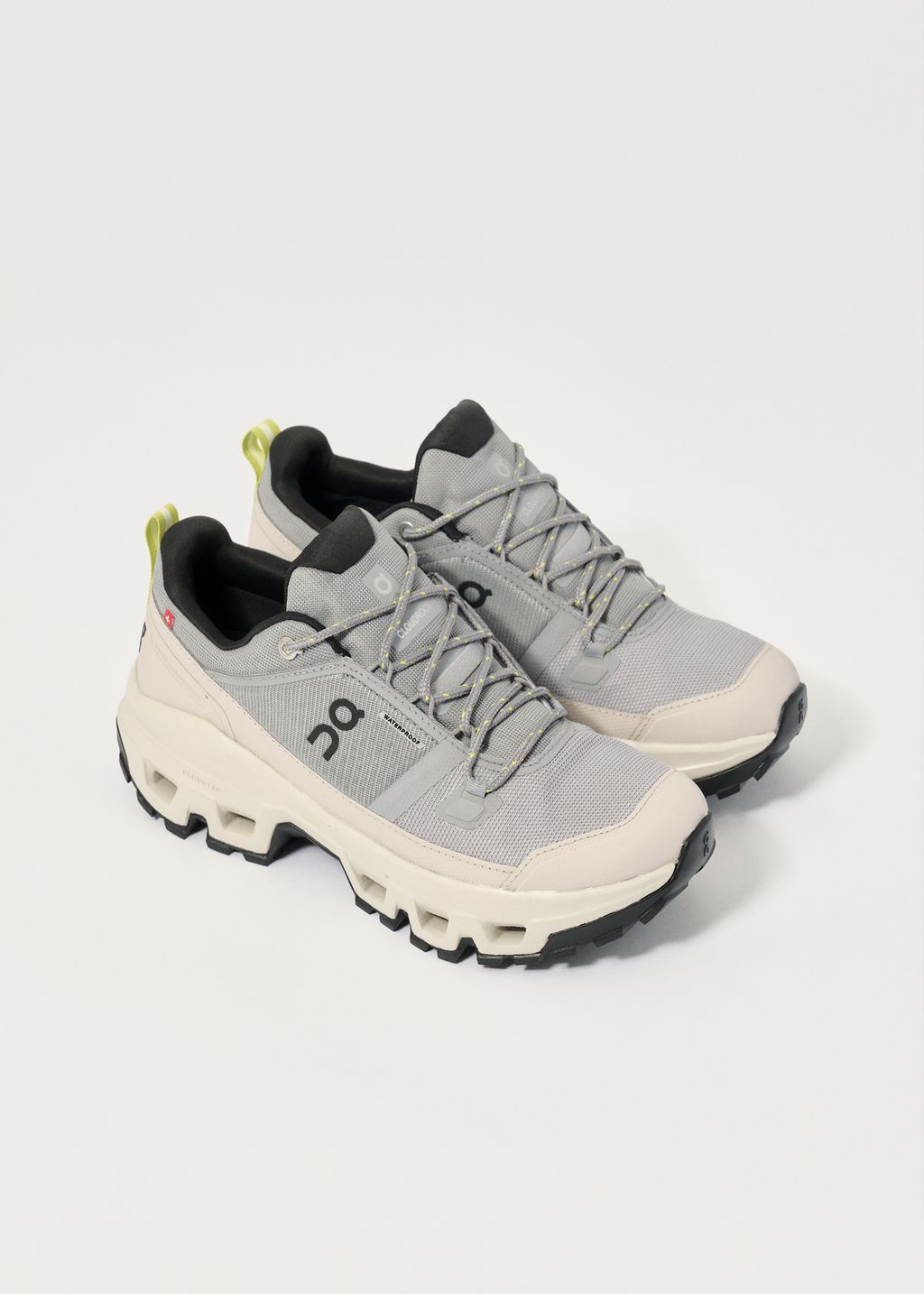 靴 cloudroomwaterproof Men's Cloudsurfer Trail Waterproof | On Japan