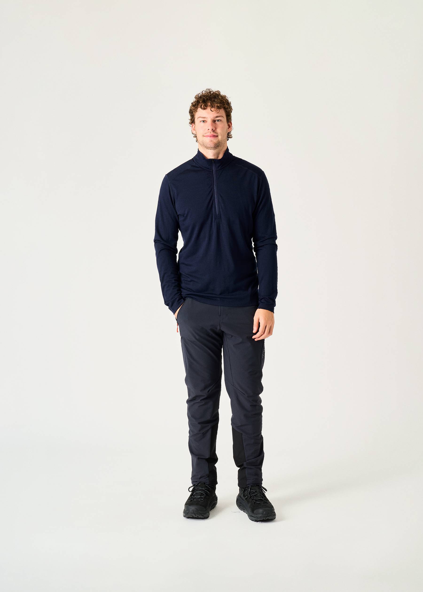 Image - 2 - Bodyfit 200 Oasis Long Sleeved Half Zip