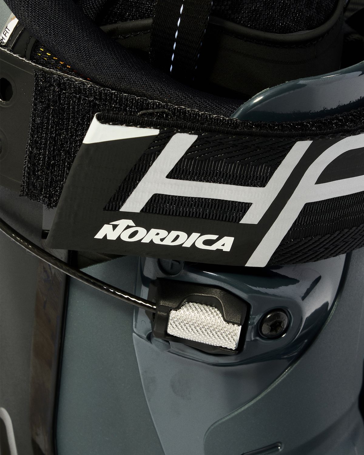 Step In & Out Monolock Buckle