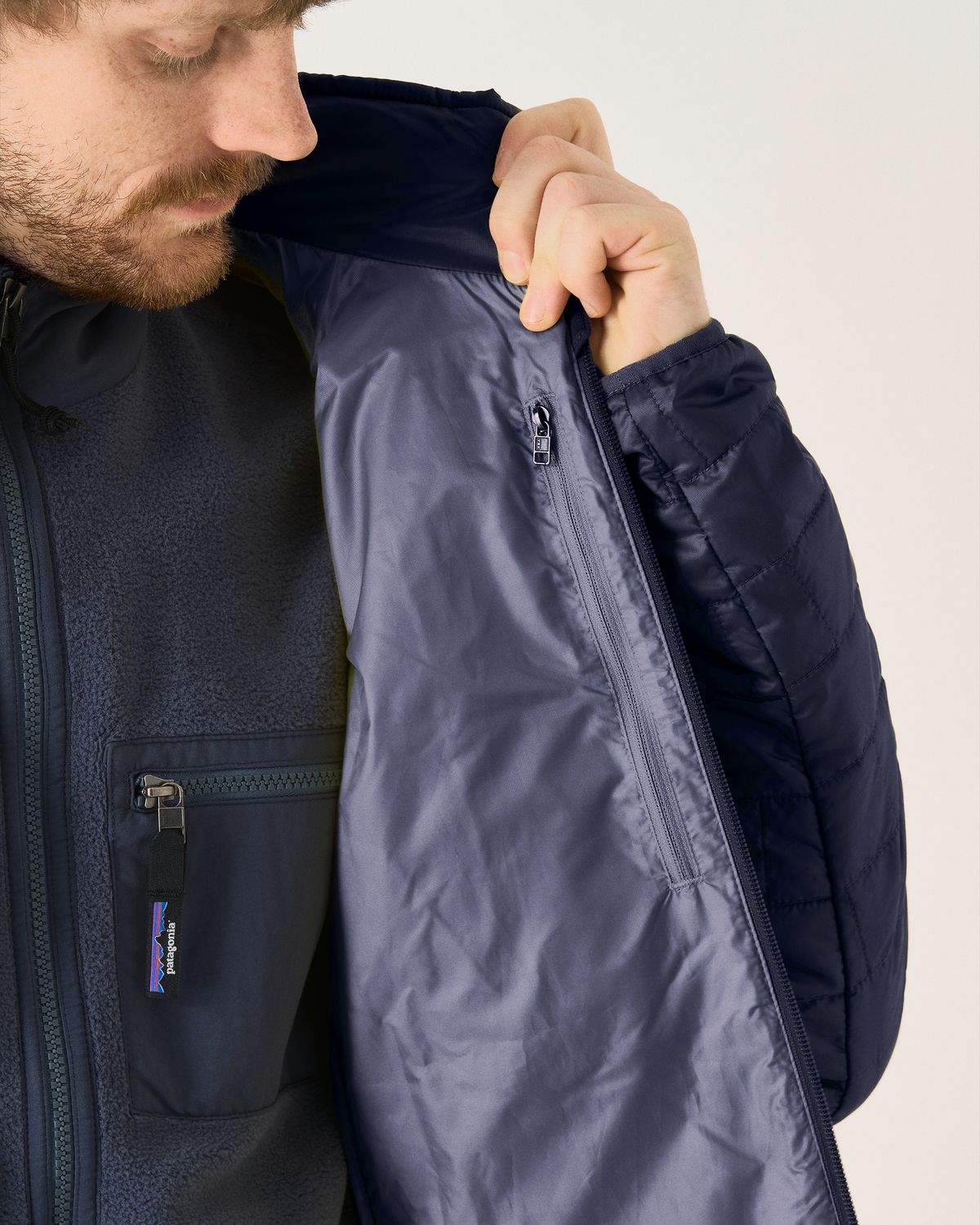  Internal chest pocket 